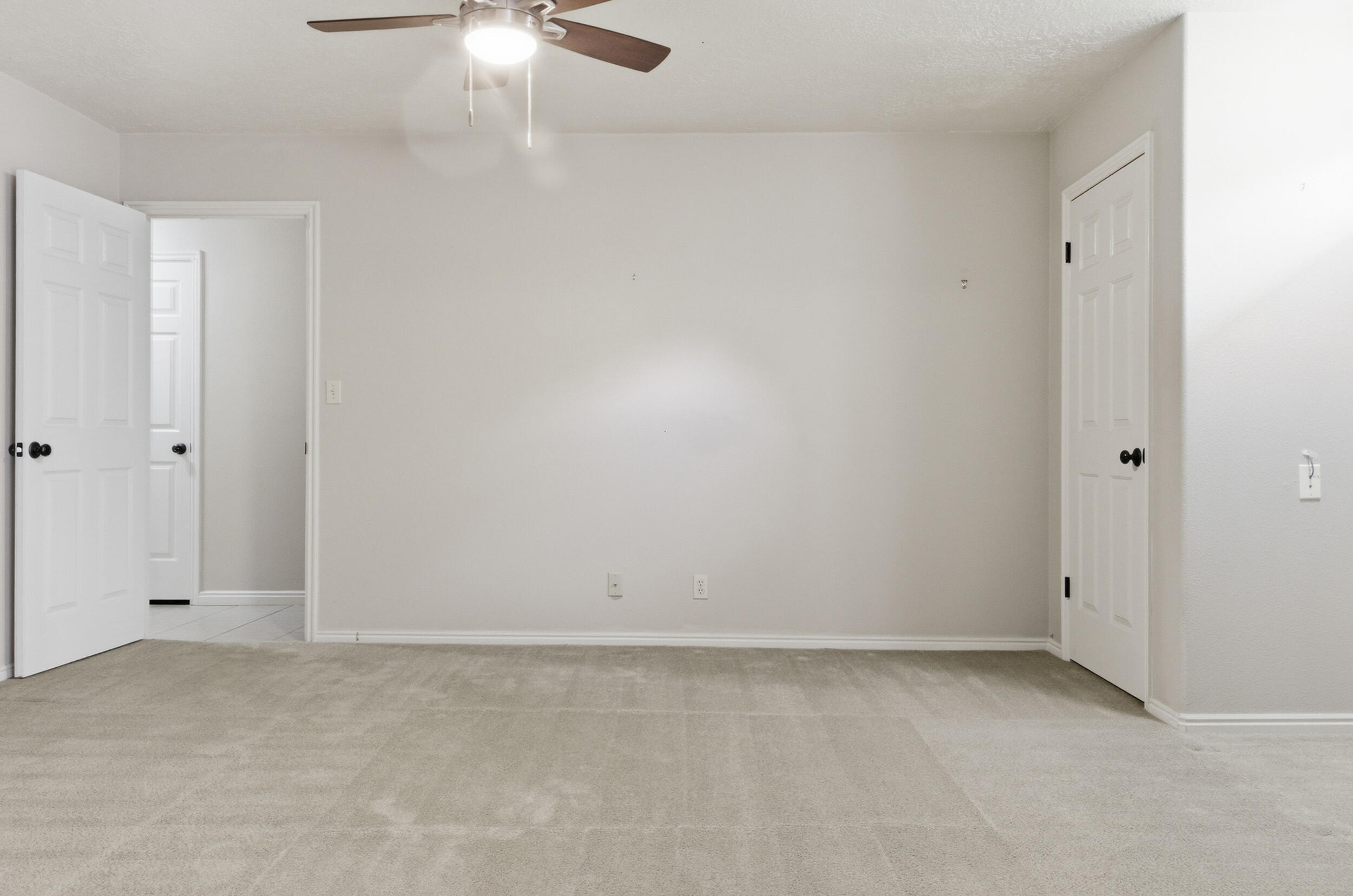 COUNTRY CLUB TOWNHOMES OF BLOOMINGTON - Residential