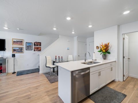 Tiny photo for 3361 E Elkhorn LN, Washington, UT 84780 (MLS # 26-273426)