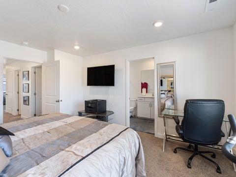 Tiny photo for 3361 E Elkhorn LN, Washington, UT 84780 (MLS # 26-273426)