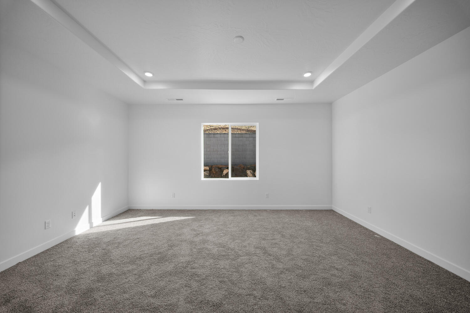 STANDING ROCK WEST AT LONG VALLEY - Residential