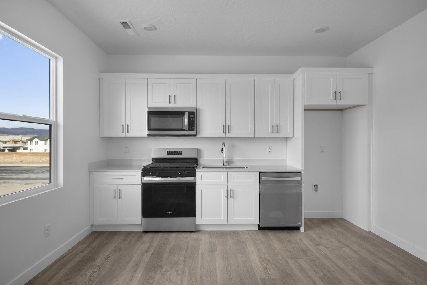 STANDING ROCK WEST AT LONG VALLEY - Residential