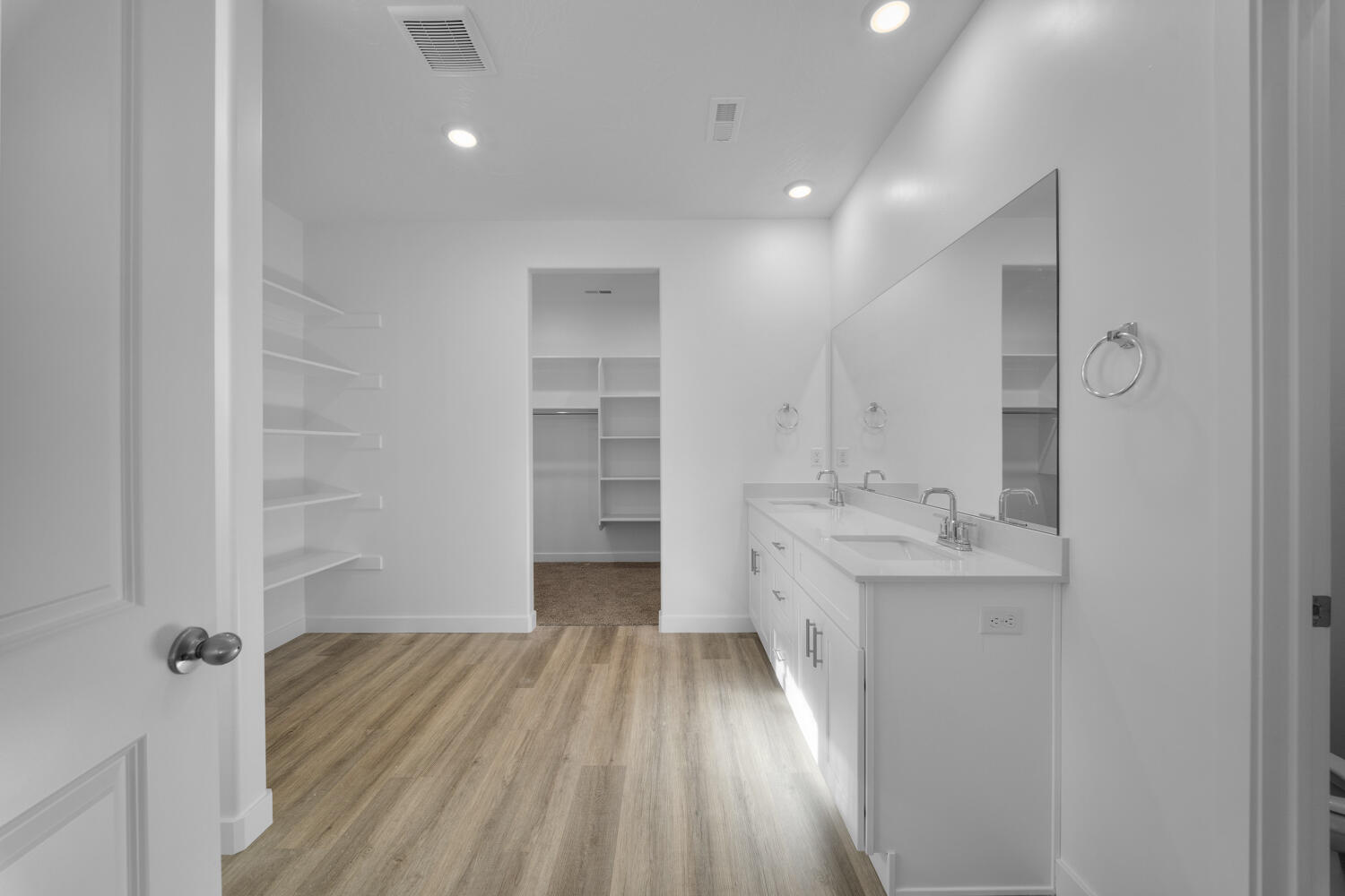 STANDING ROCK WEST AT LONG VALLEY - Residential