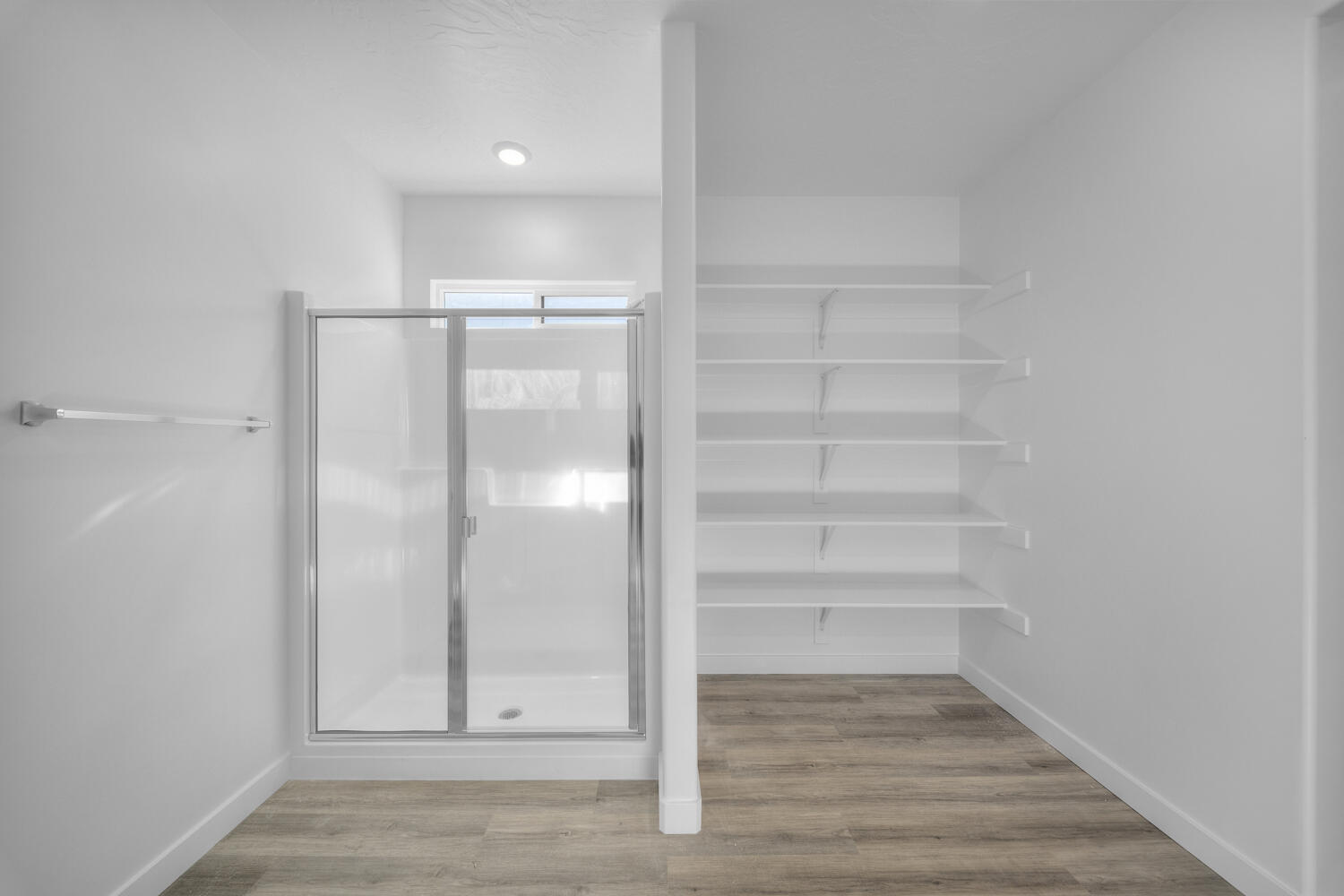 STANDING ROCK WEST AT LONG VALLEY - Residential