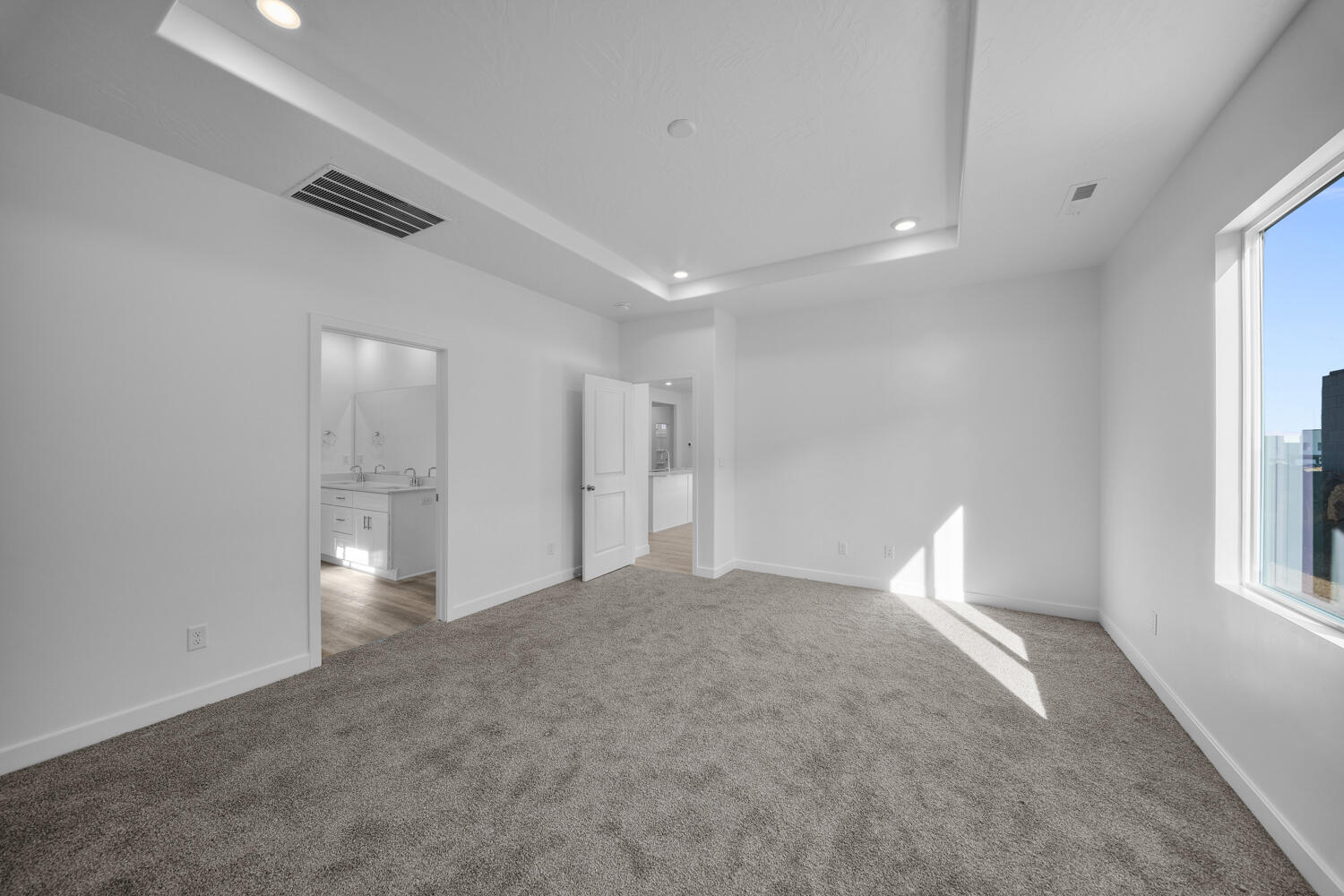 STANDING ROCK WEST AT LONG VALLEY - Residential