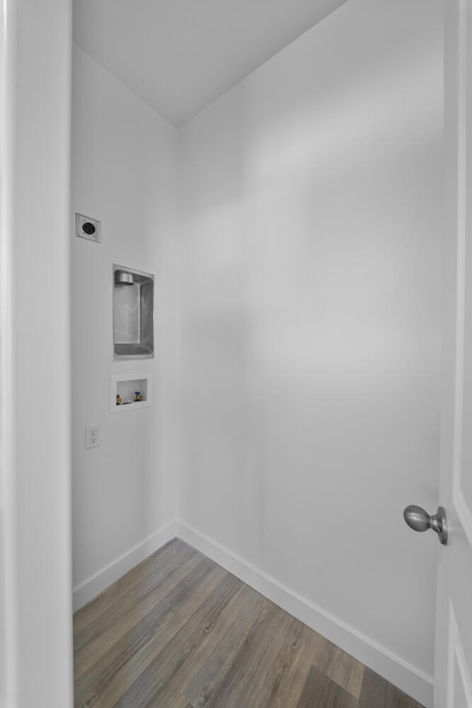 STANDING ROCK WEST AT LONG VALLEY - Residential