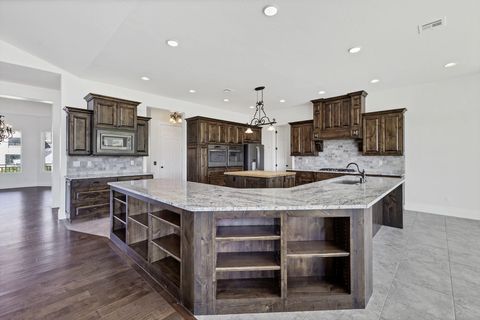 Tiny photo for 947 W AMETHYST DR, Saint George, UT 84770 (MLS # 26-271661)