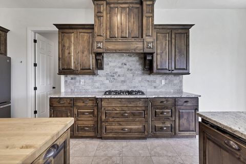 Tiny photo for 947 W AMETHYST DR, Saint George, UT 84770 (MLS # 26-271661)
