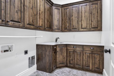 Tiny photo for 947 W AMETHYST DR, Saint George, UT 84770 (MLS # 26-271661)