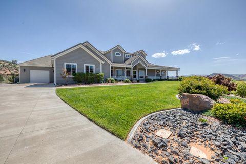 Tiny photo for 947 W AMETHYST DR, Saint George, UT 84770 (MLS # 26-271661)