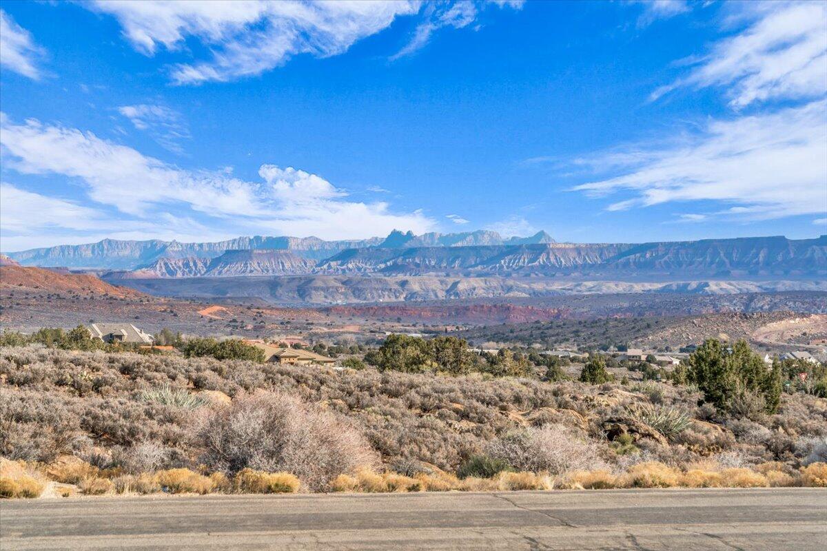 SILVER REEF HIGHLANDS - Residential