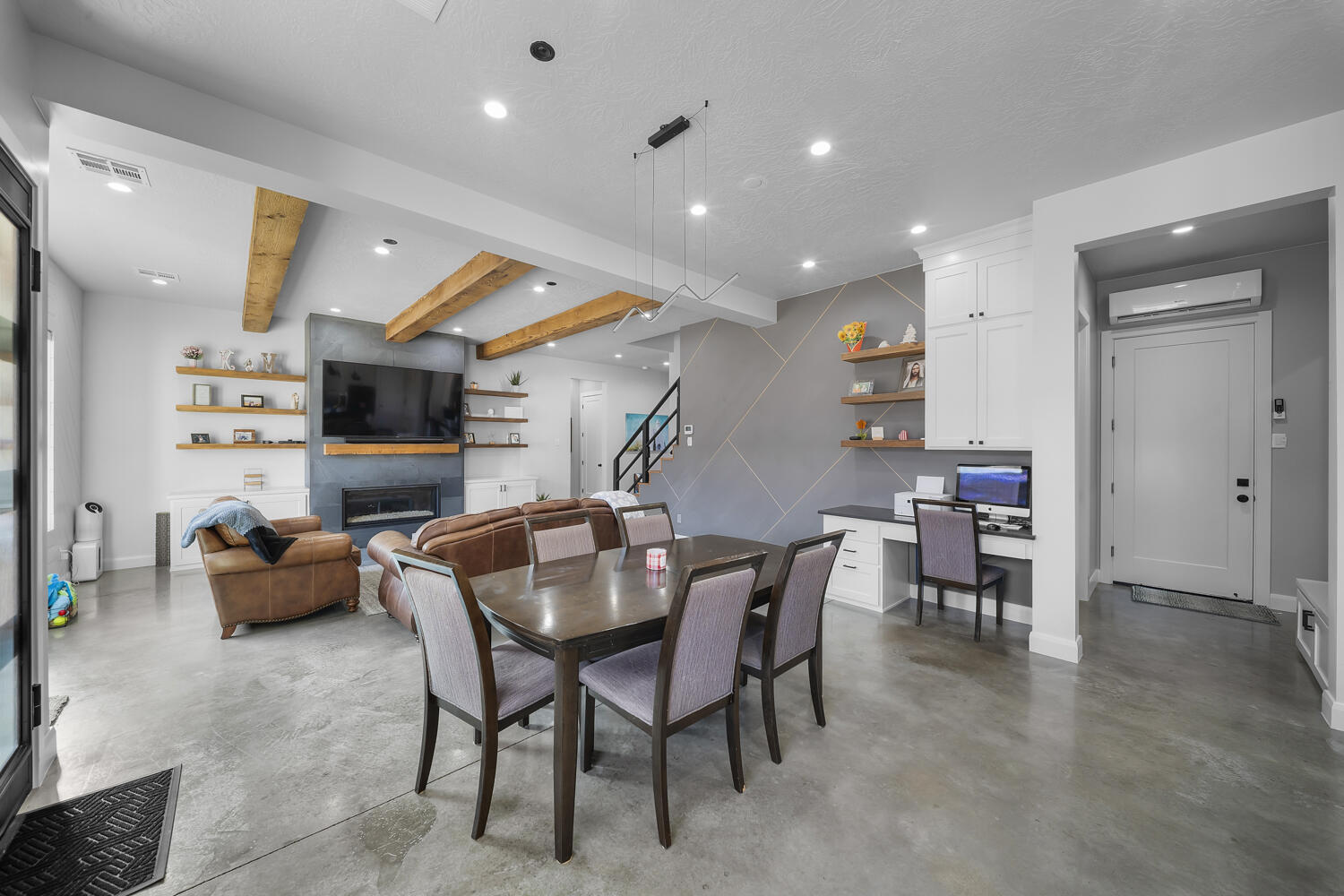 WILLOWS - Residential