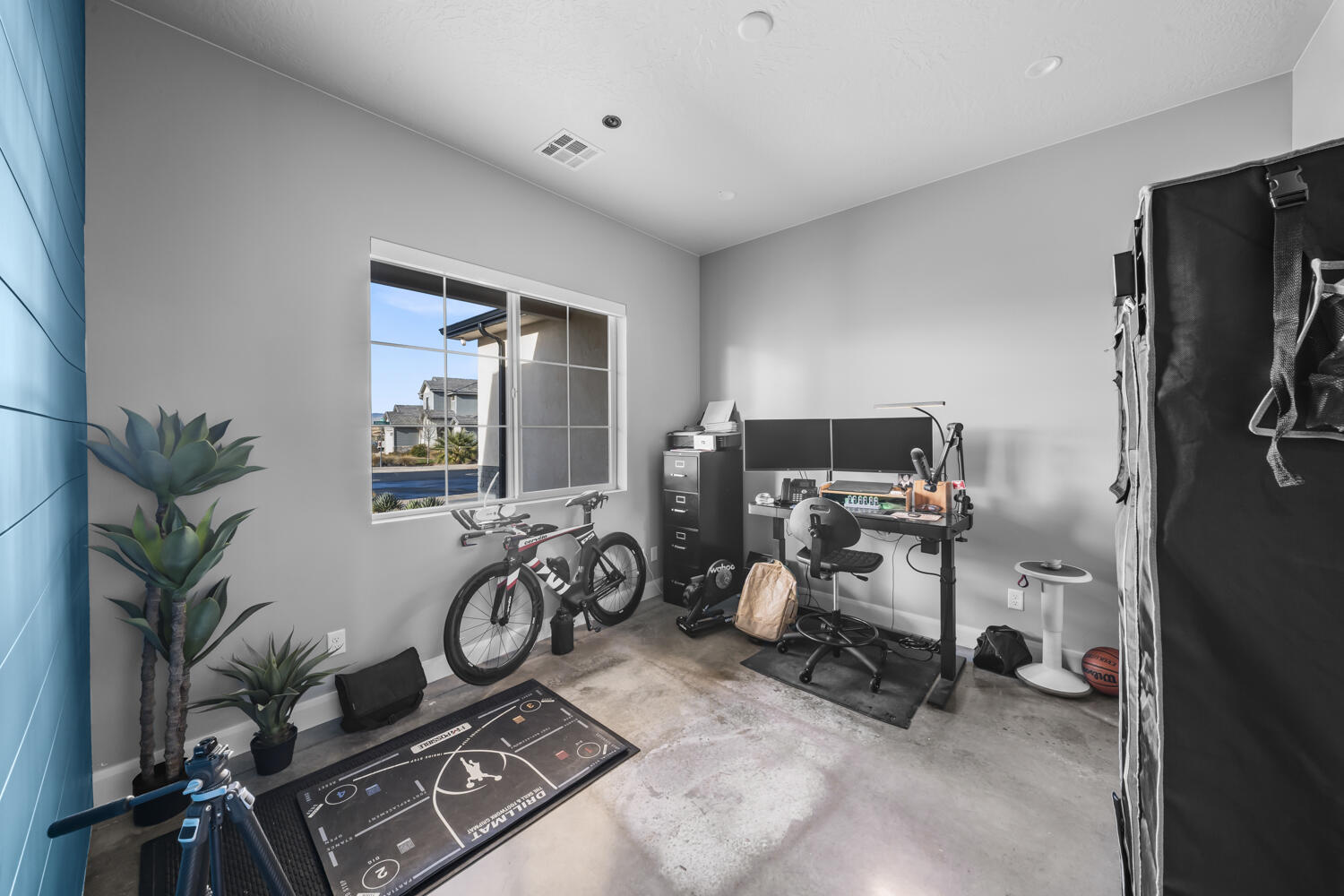 WILLOWS - Residential