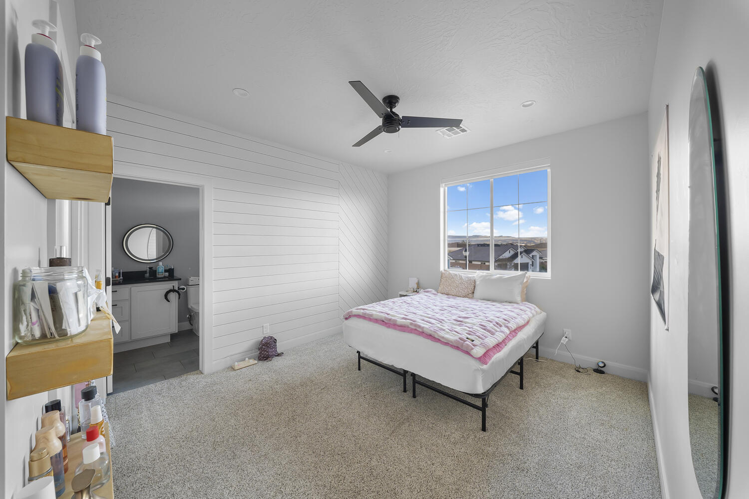 WILLOWS - Residential