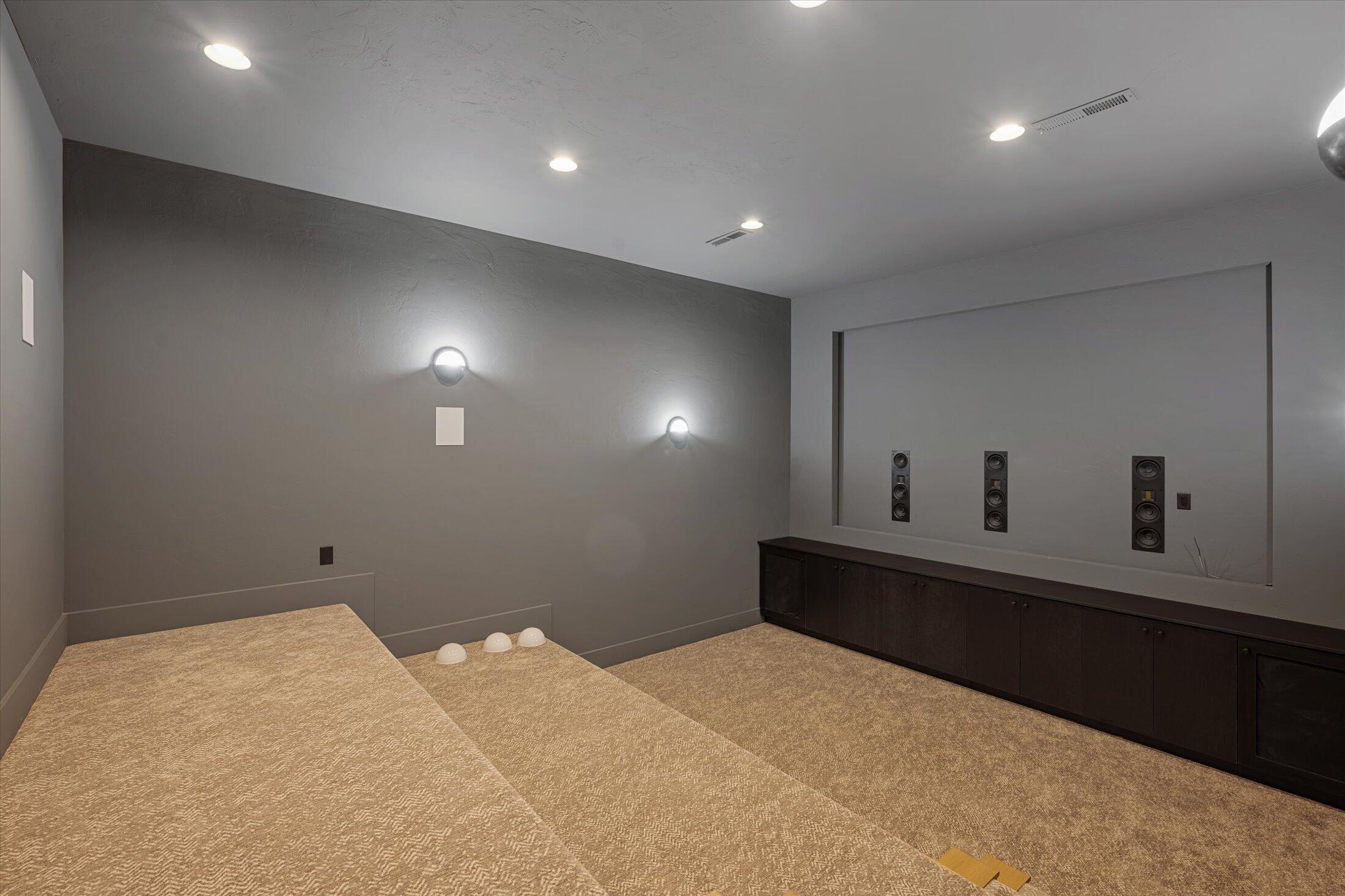 STONE CLIFF - Residential