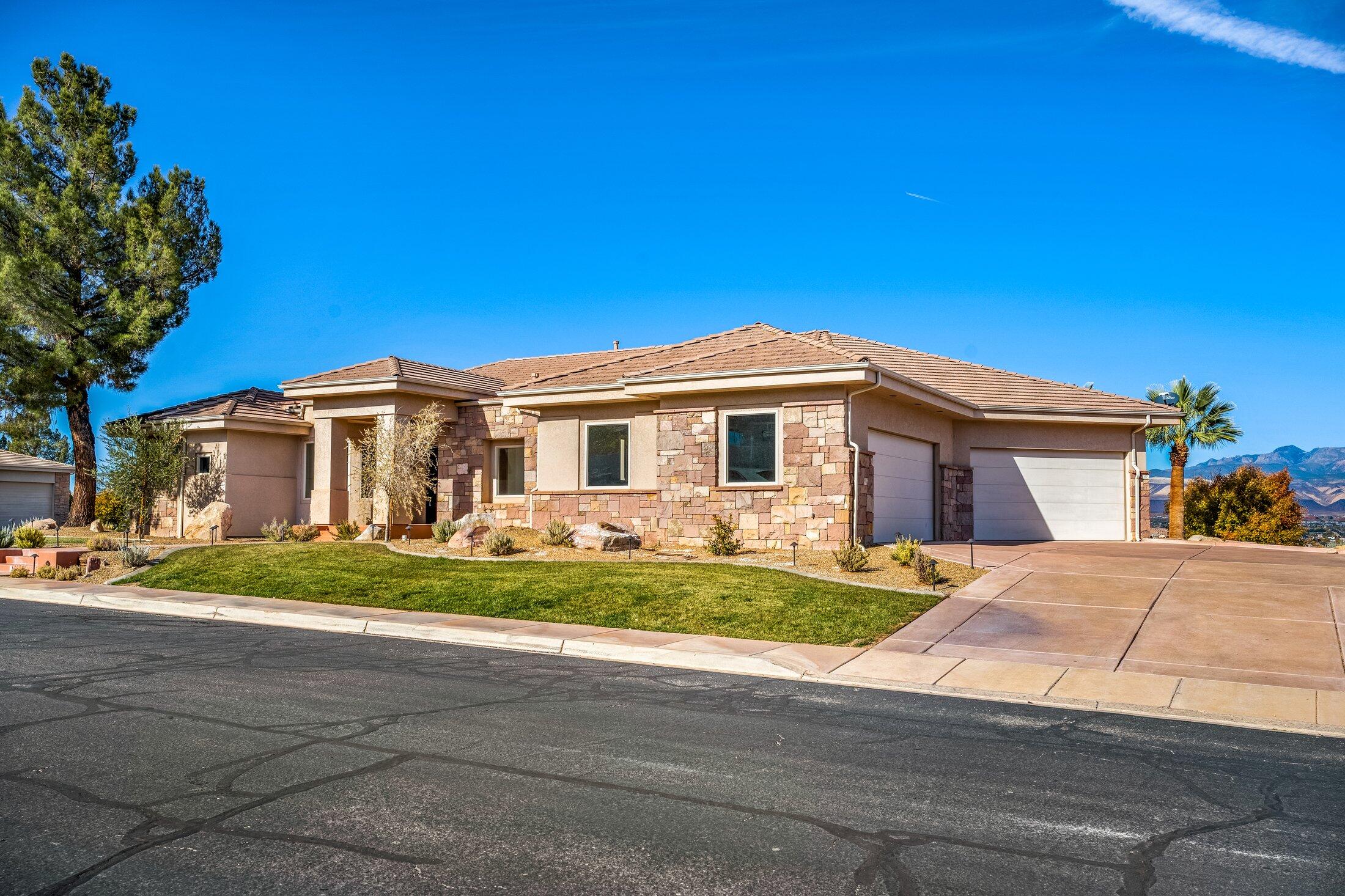 STONE CLIFF - Residential