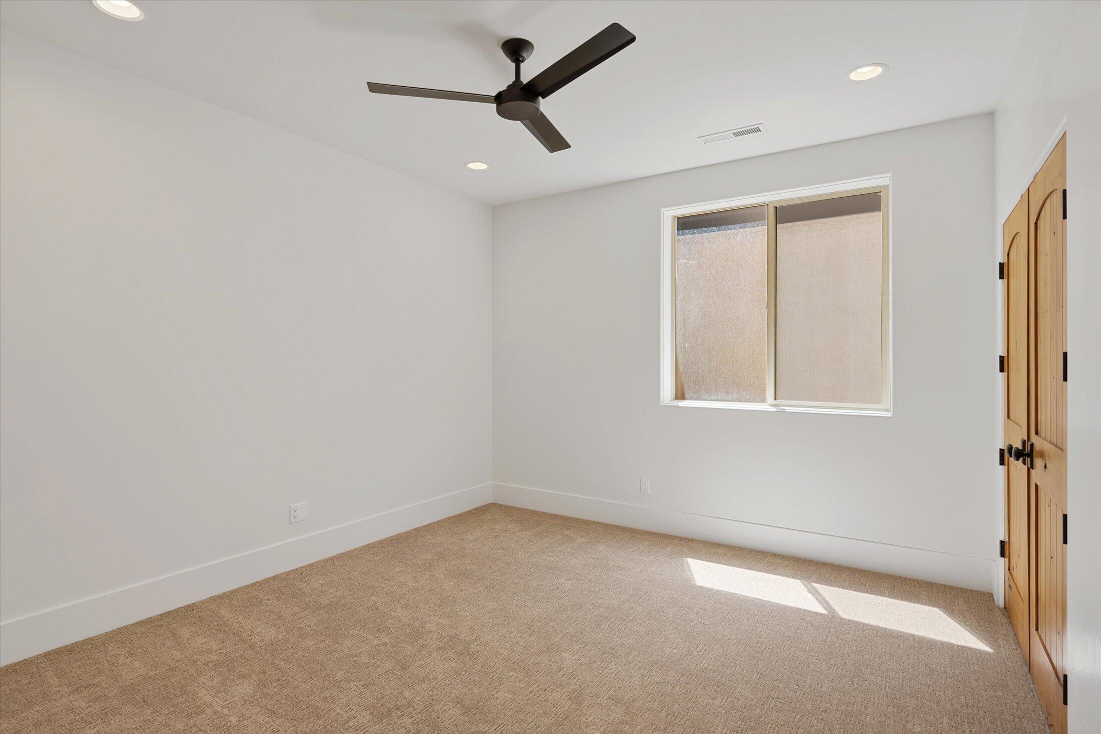 STONE CLIFF - Residential