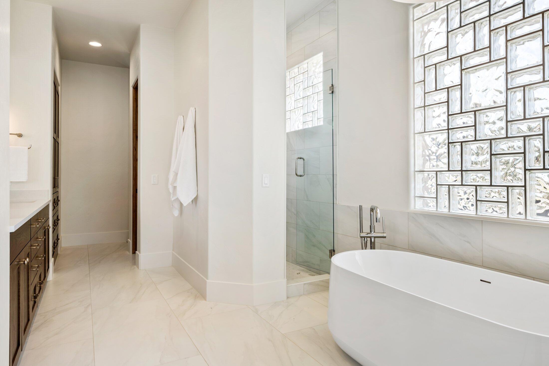 STONE CLIFF - Residential