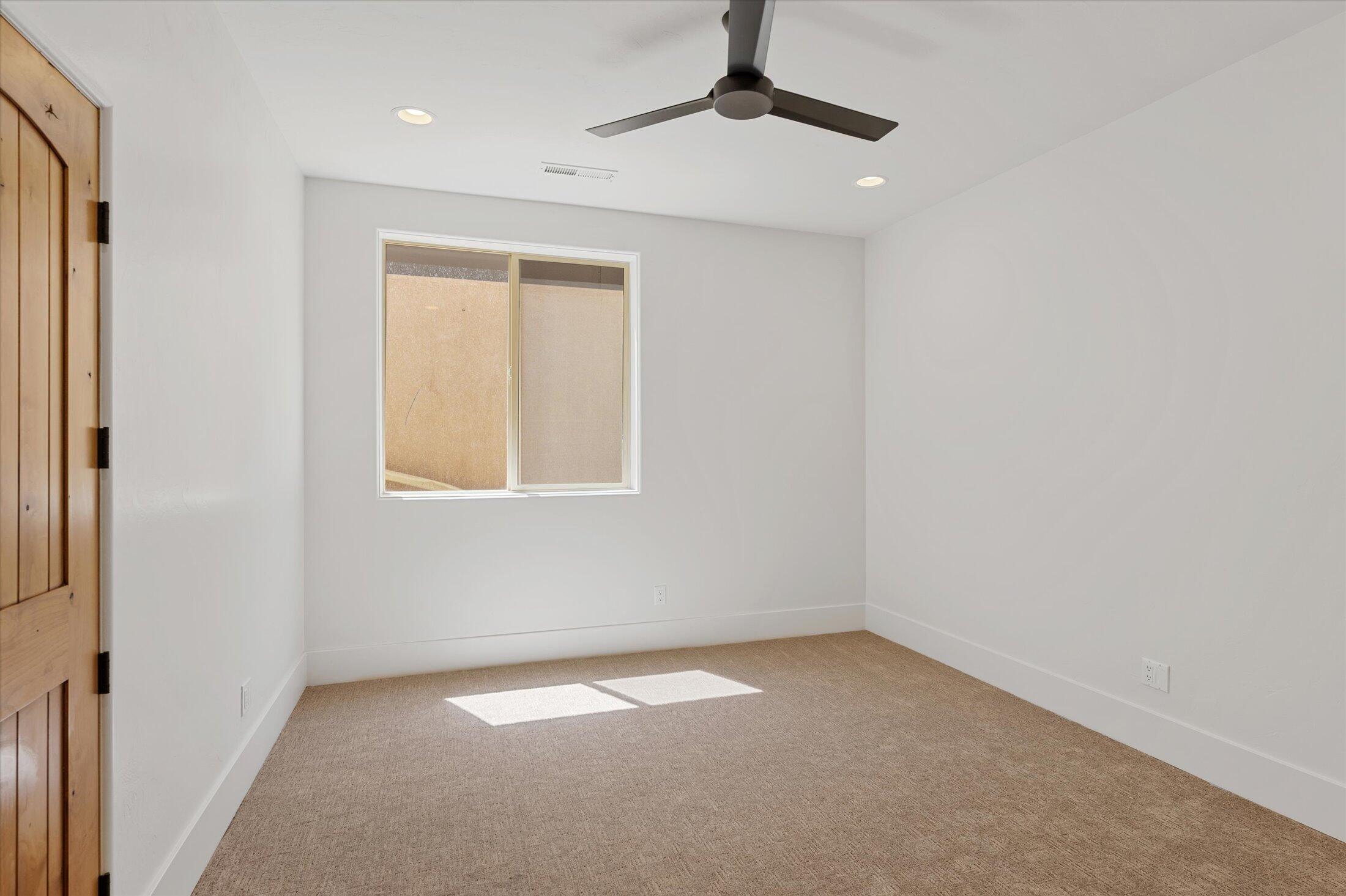 STONE CLIFF - Residential