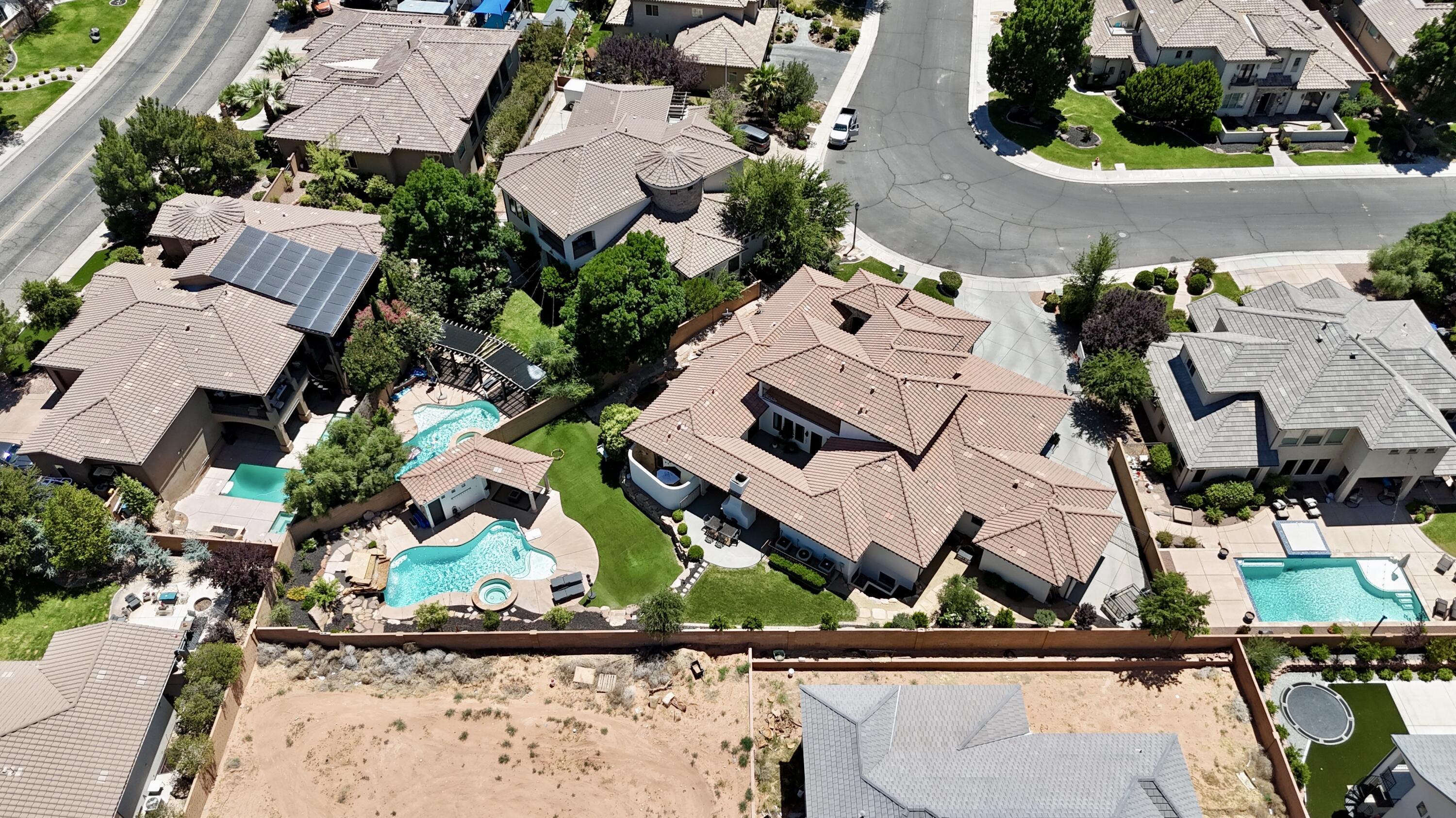 ARROWHEAD ESTATES - Residential
