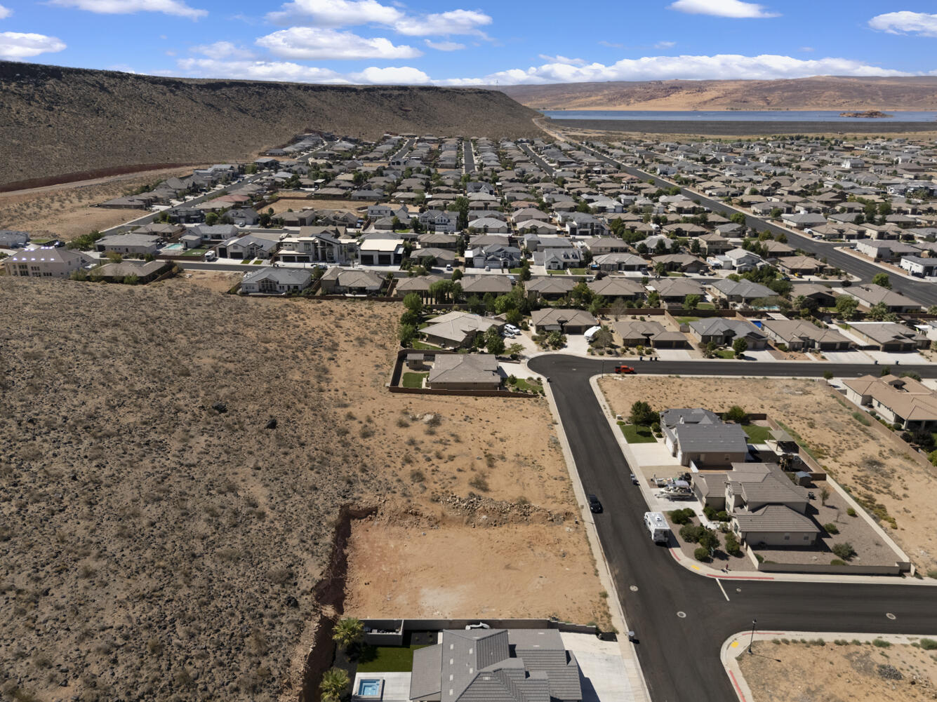 DIXIE SPRINGS - Land