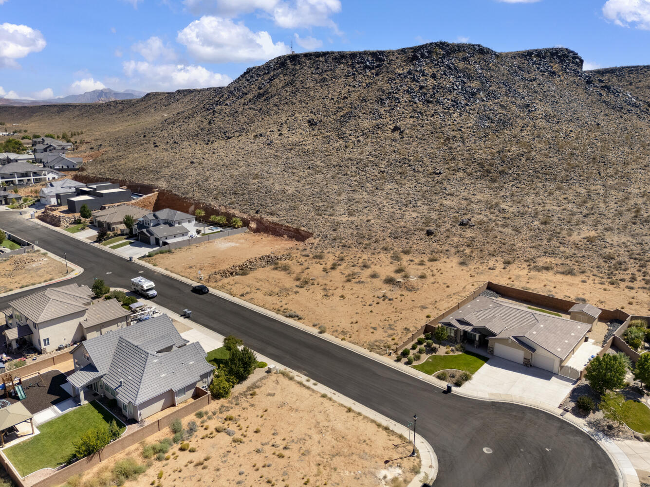 DIXIE SPRINGS - Land