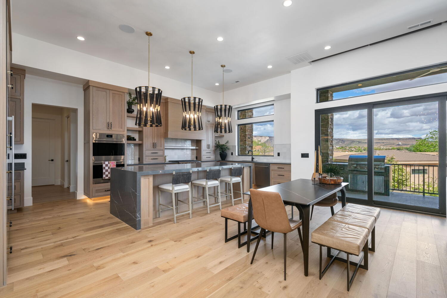 LEDGES OF ST GEORGE - Residential