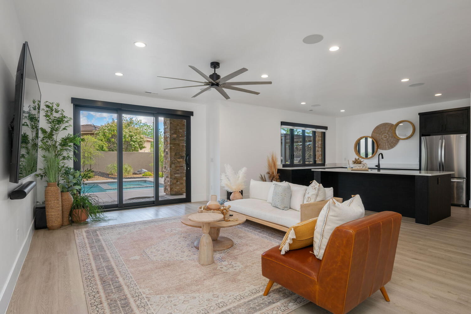 LEDGES OF ST GEORGE - Residential