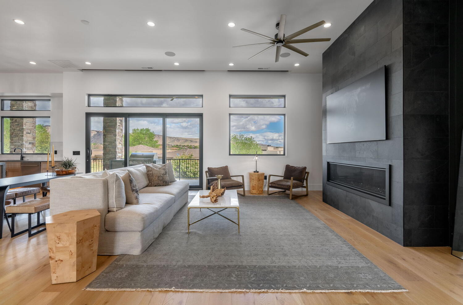 LEDGES OF ST GEORGE - Residential