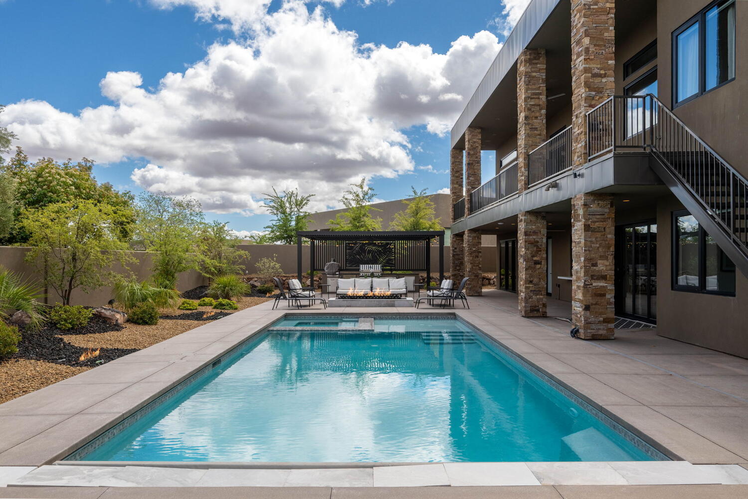 LEDGES OF ST GEORGE - Residential