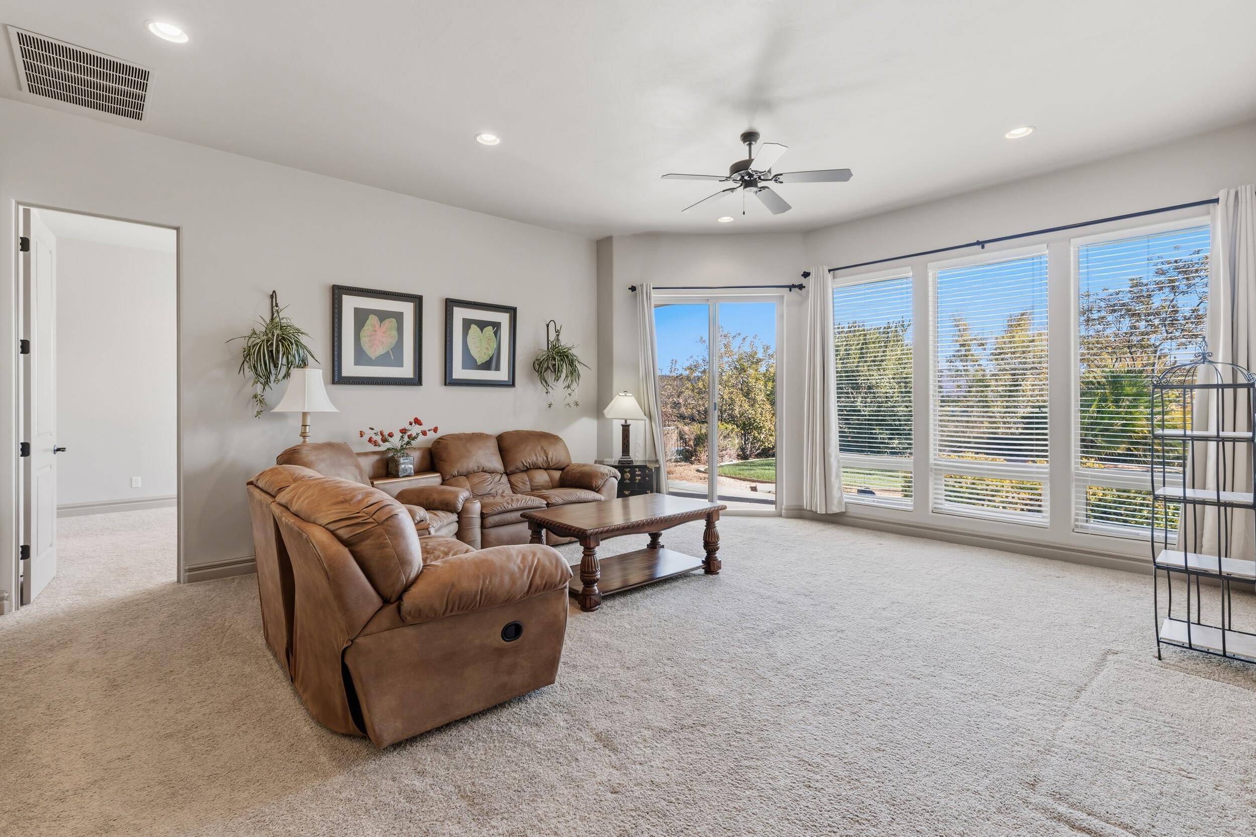 BRIDGEWATER TOWNHOMES AT SUNBROOK - Residential