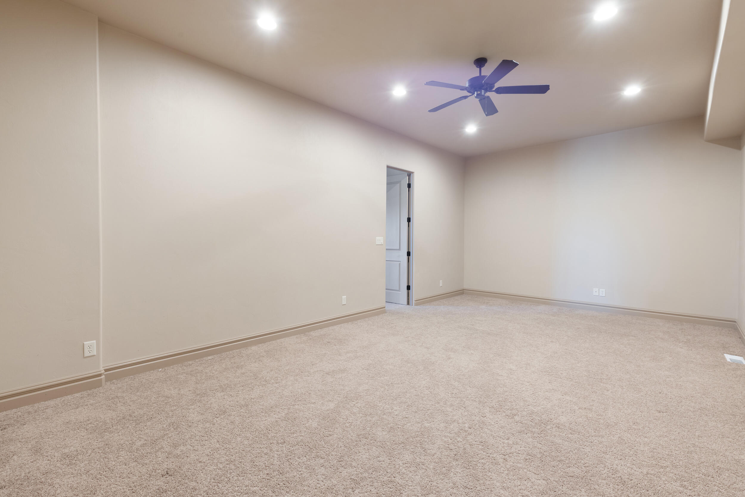 BRIDGEWATER TOWNHOMES AT SUNBROOK - Residential