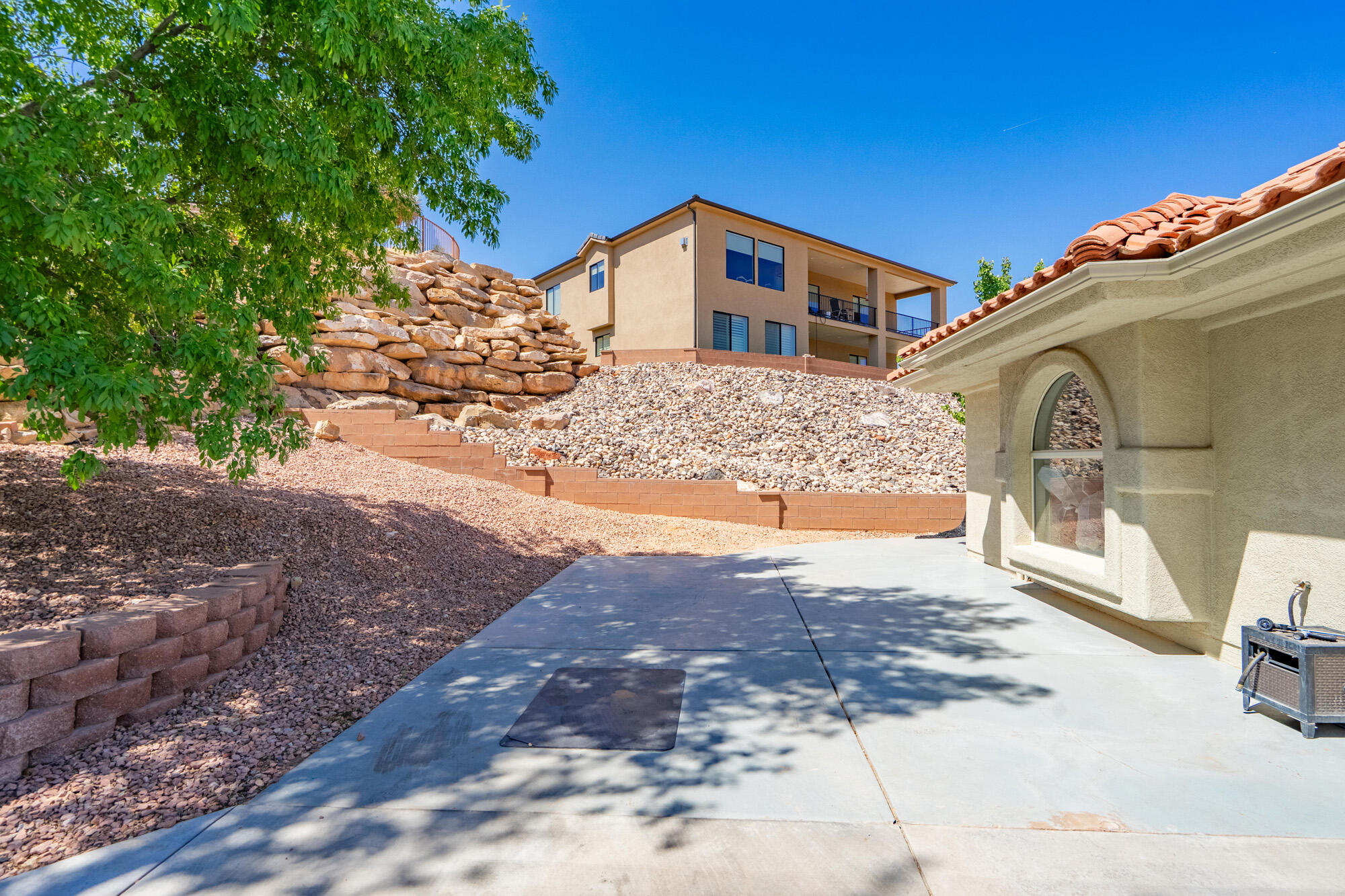 FAIRWAY HILLS - Residential