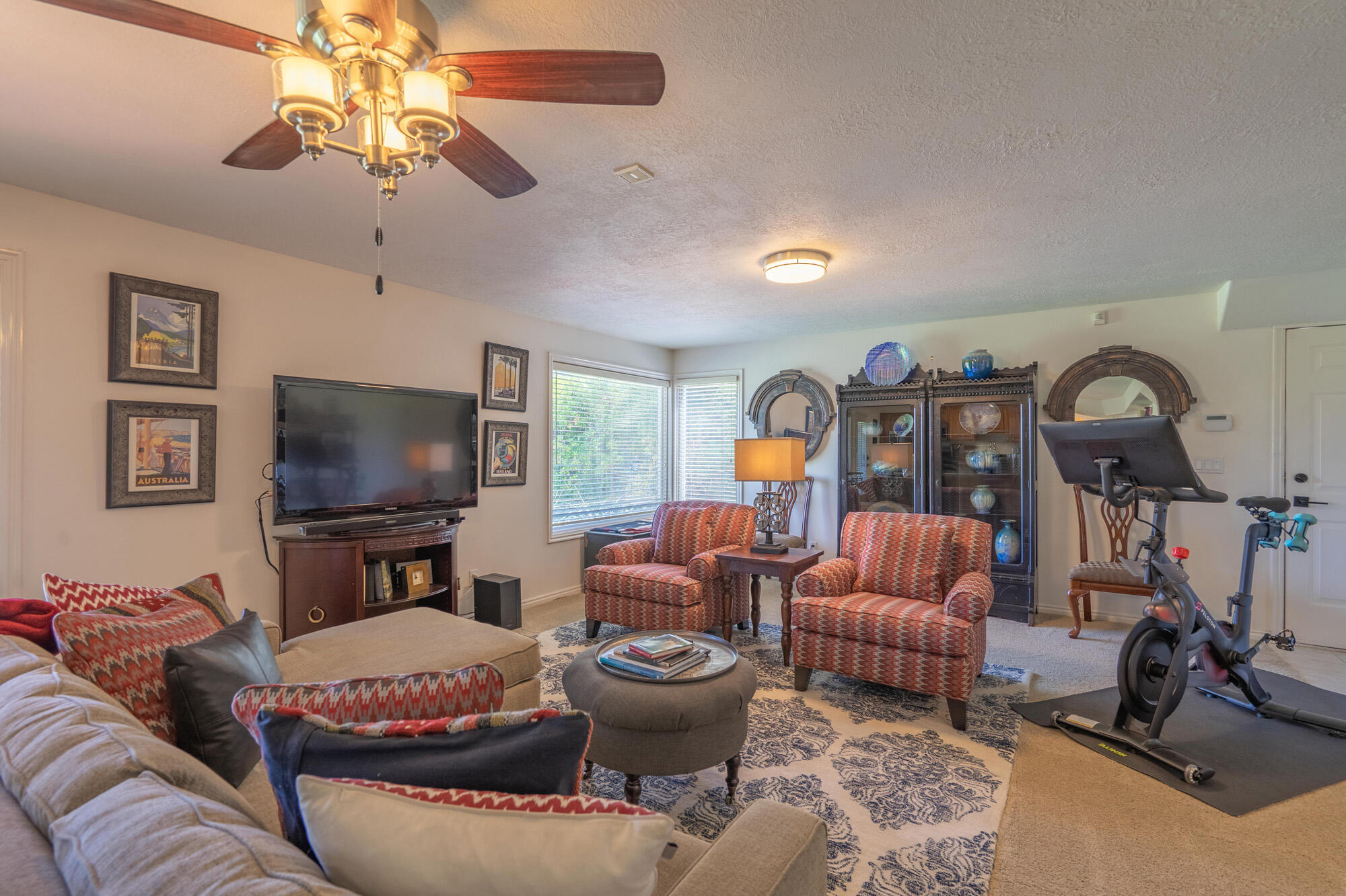 FAIRWAY HILLS - Residential