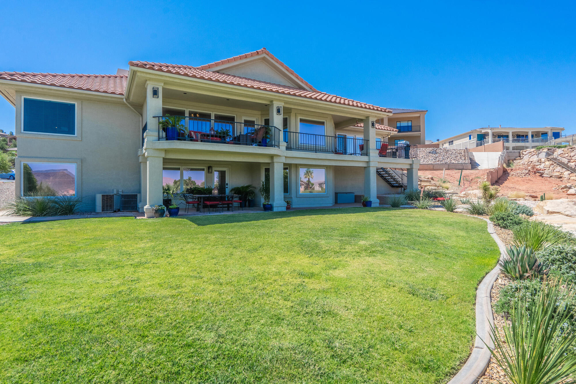 FAIRWAY HILLS - Residential