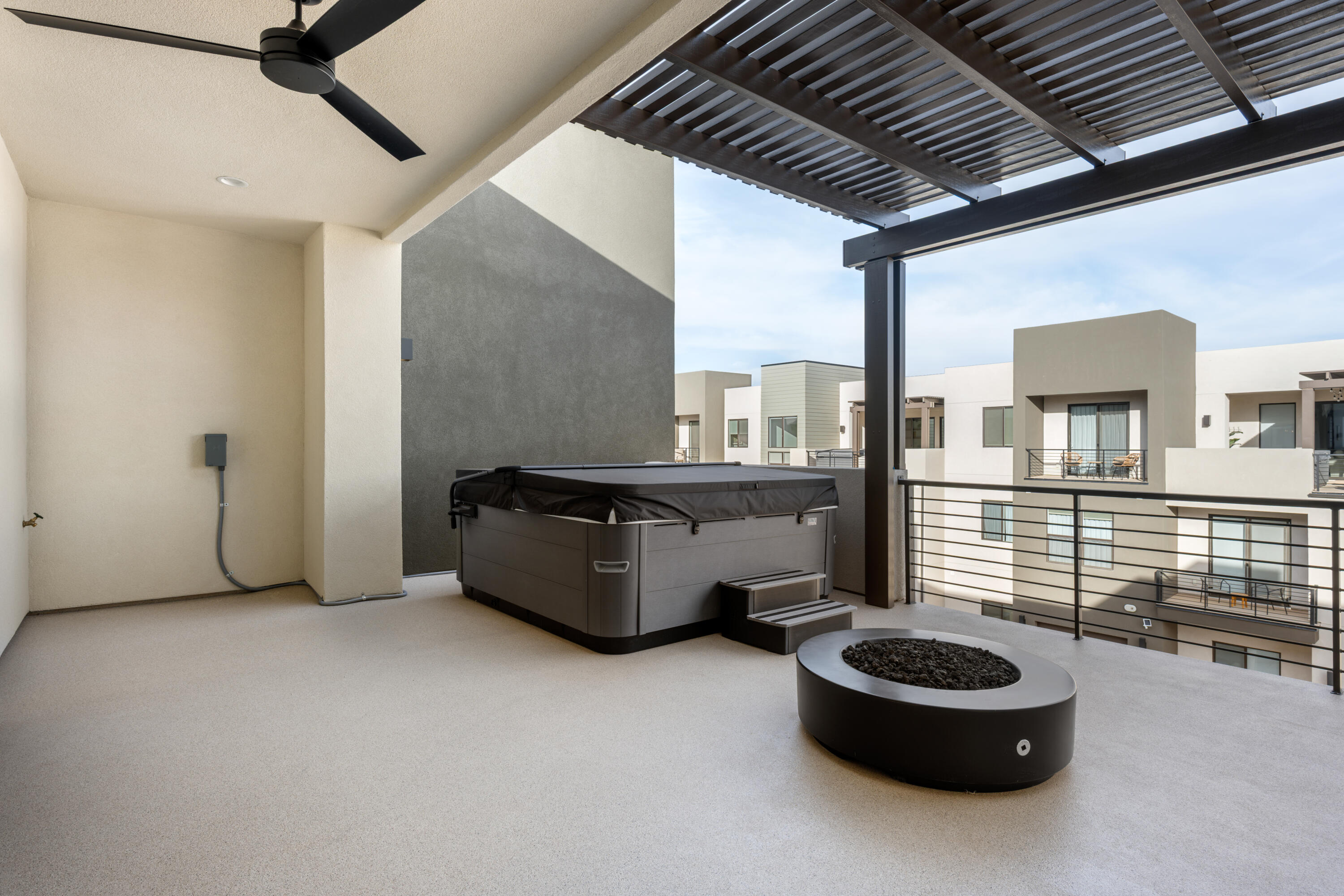 DESERT COLOR RESORT - Residential