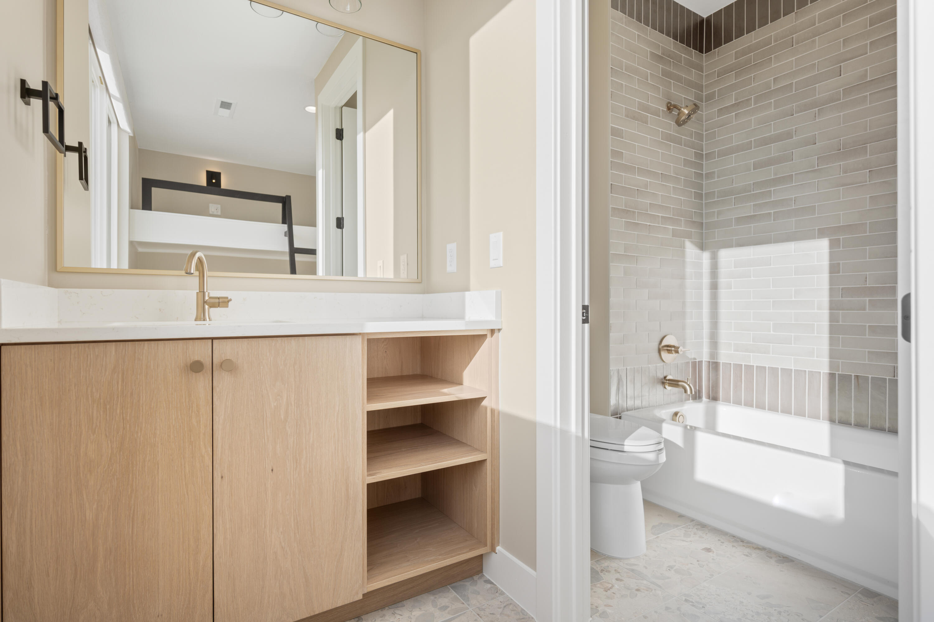 DESERT COLOR RESORT - Residential