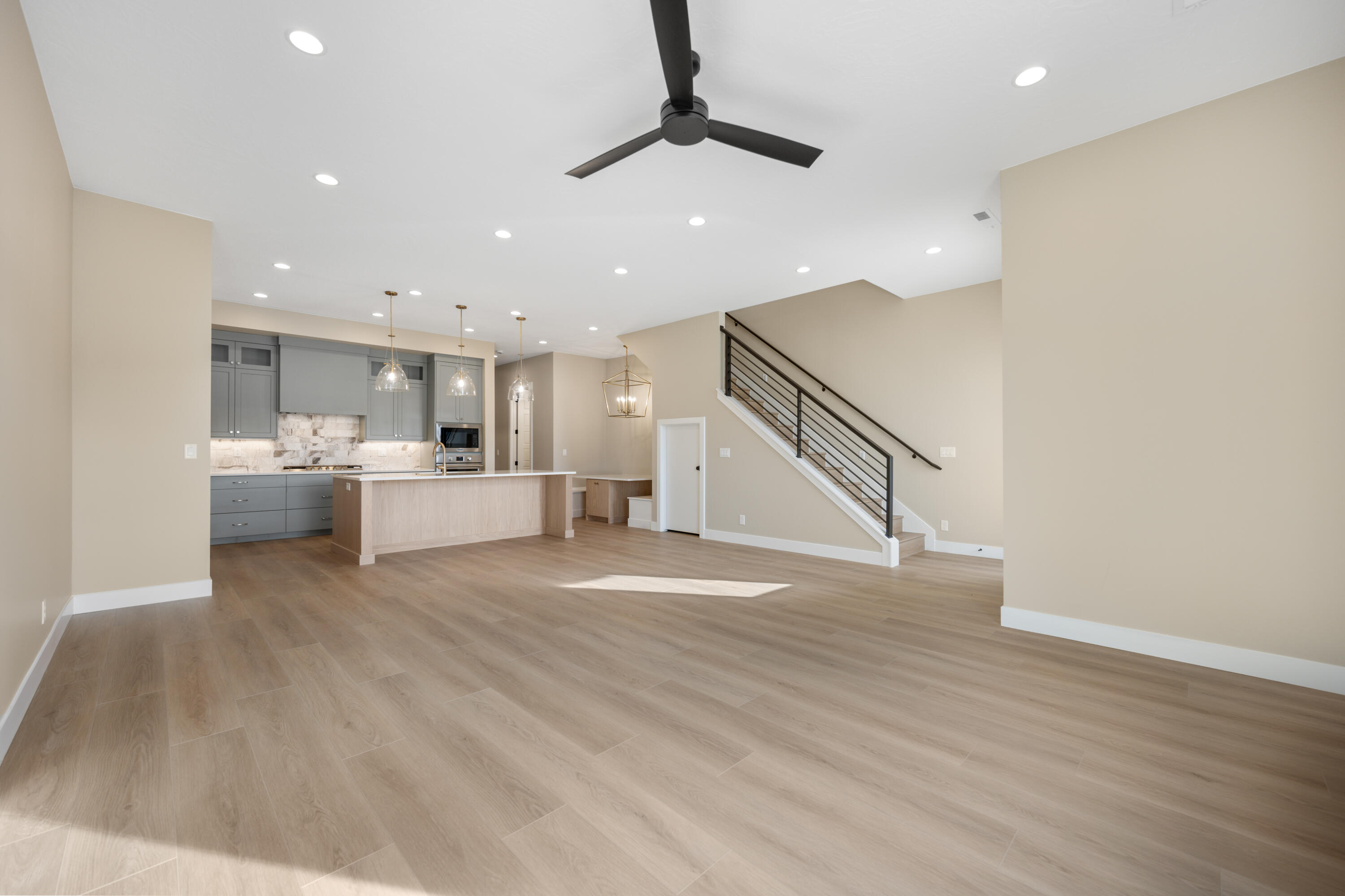 DESERT COLOR RESORT - Residential