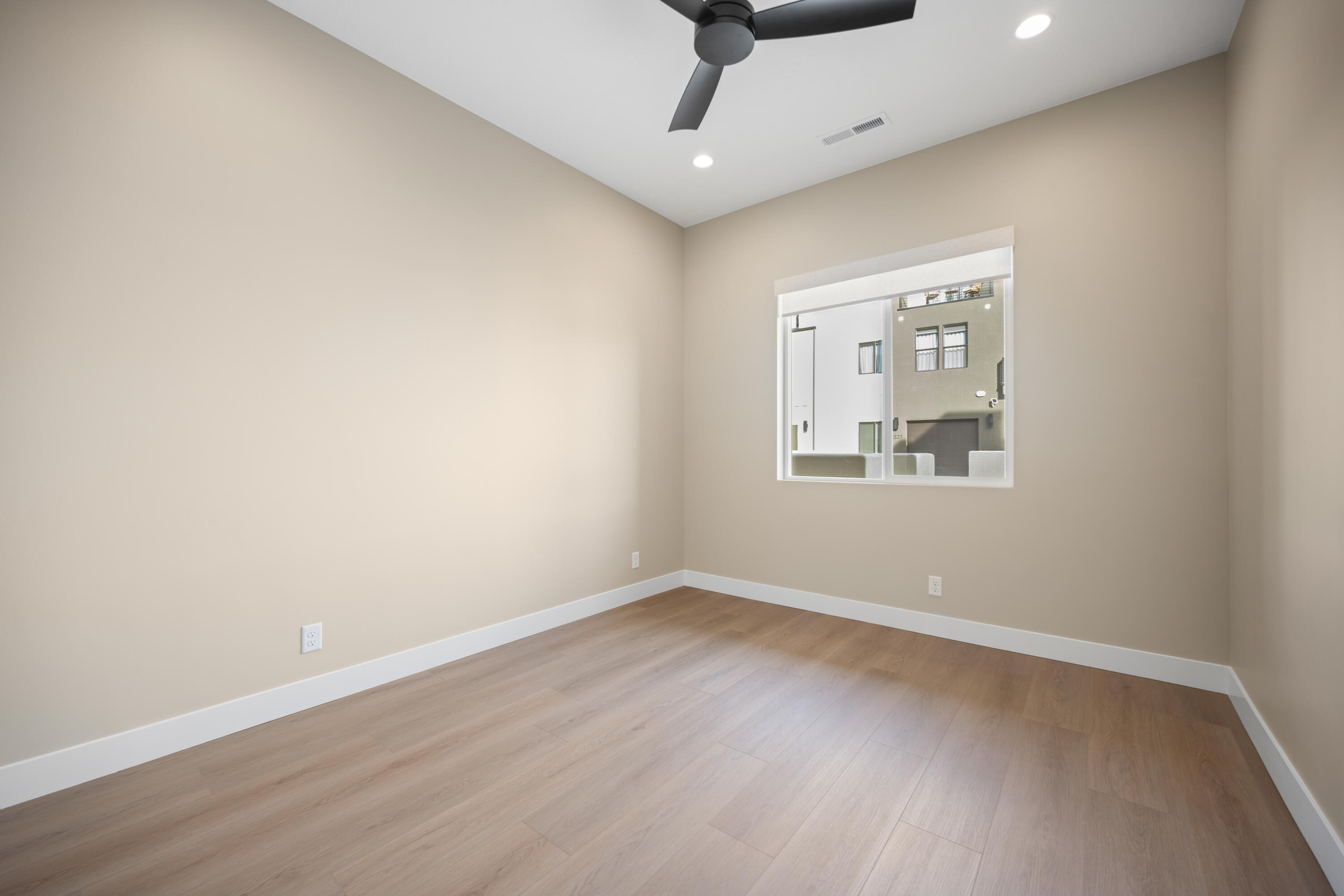 DESERT COLOR RESORT - Residential