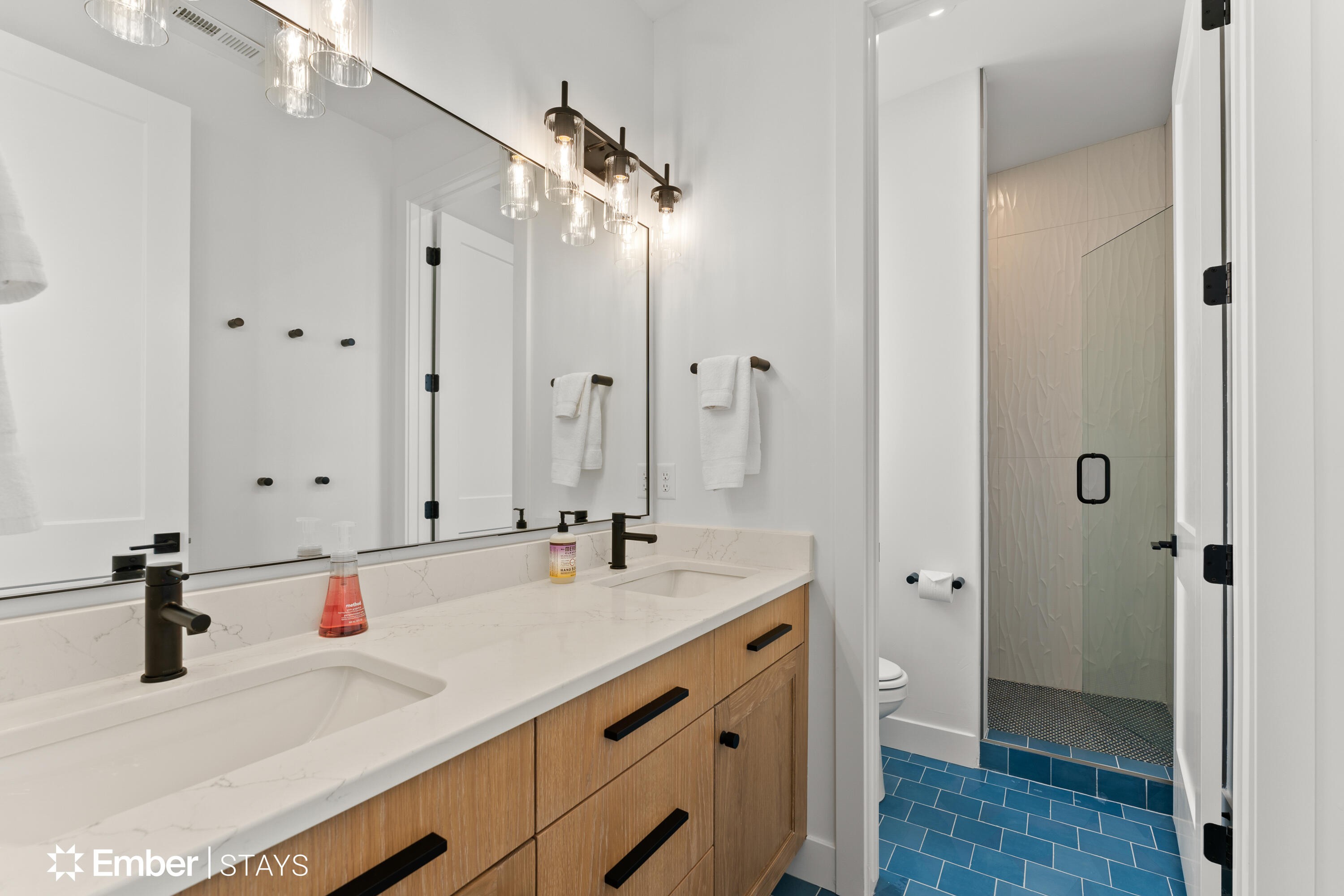 DESERT COLOR RESORT - Residential