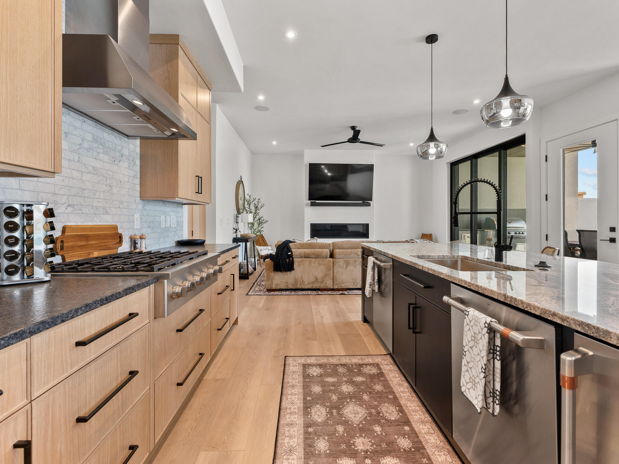 DESERT COLOR RESORT - Residential