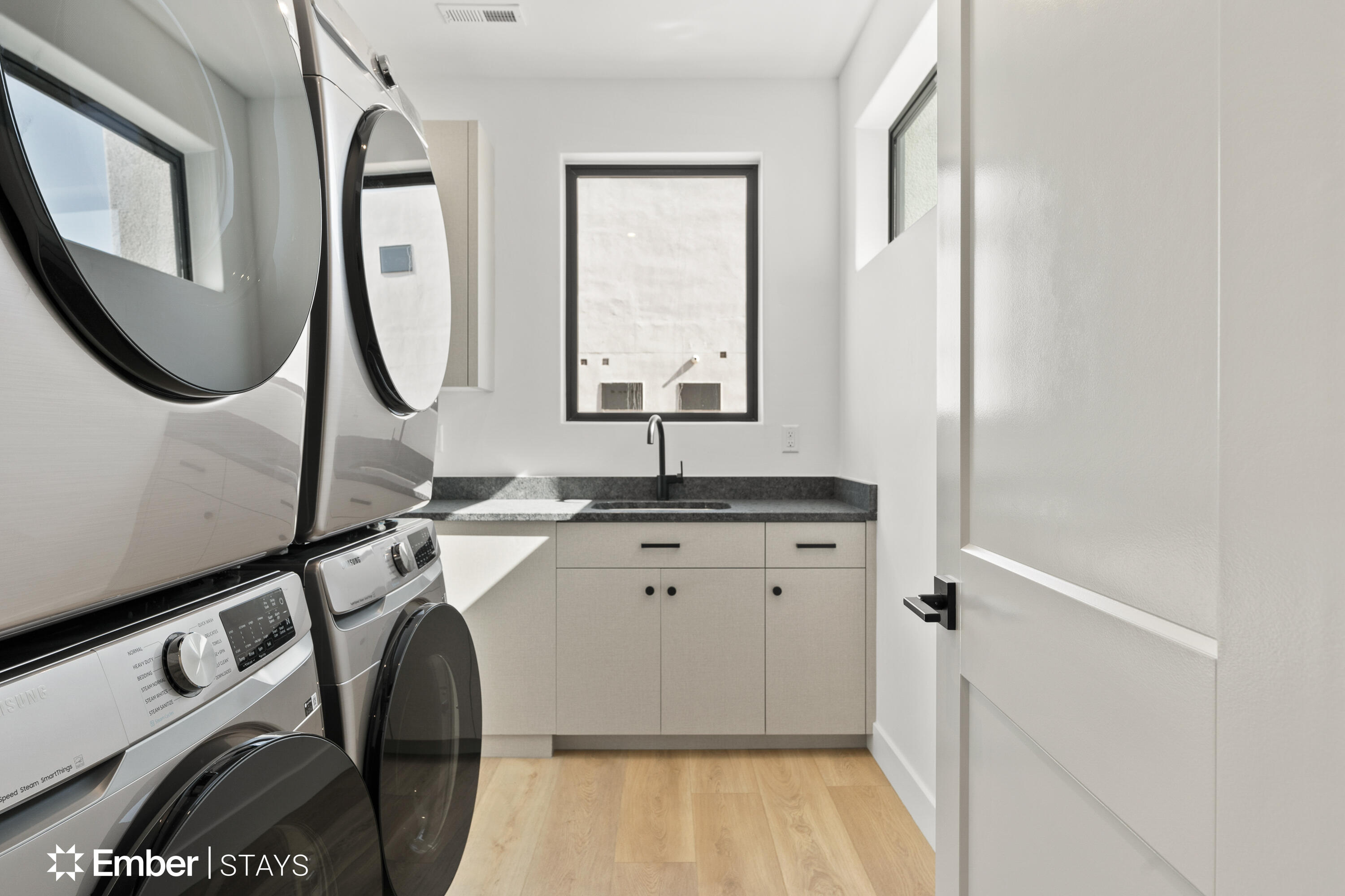 DESERT COLOR RESORT - Residential