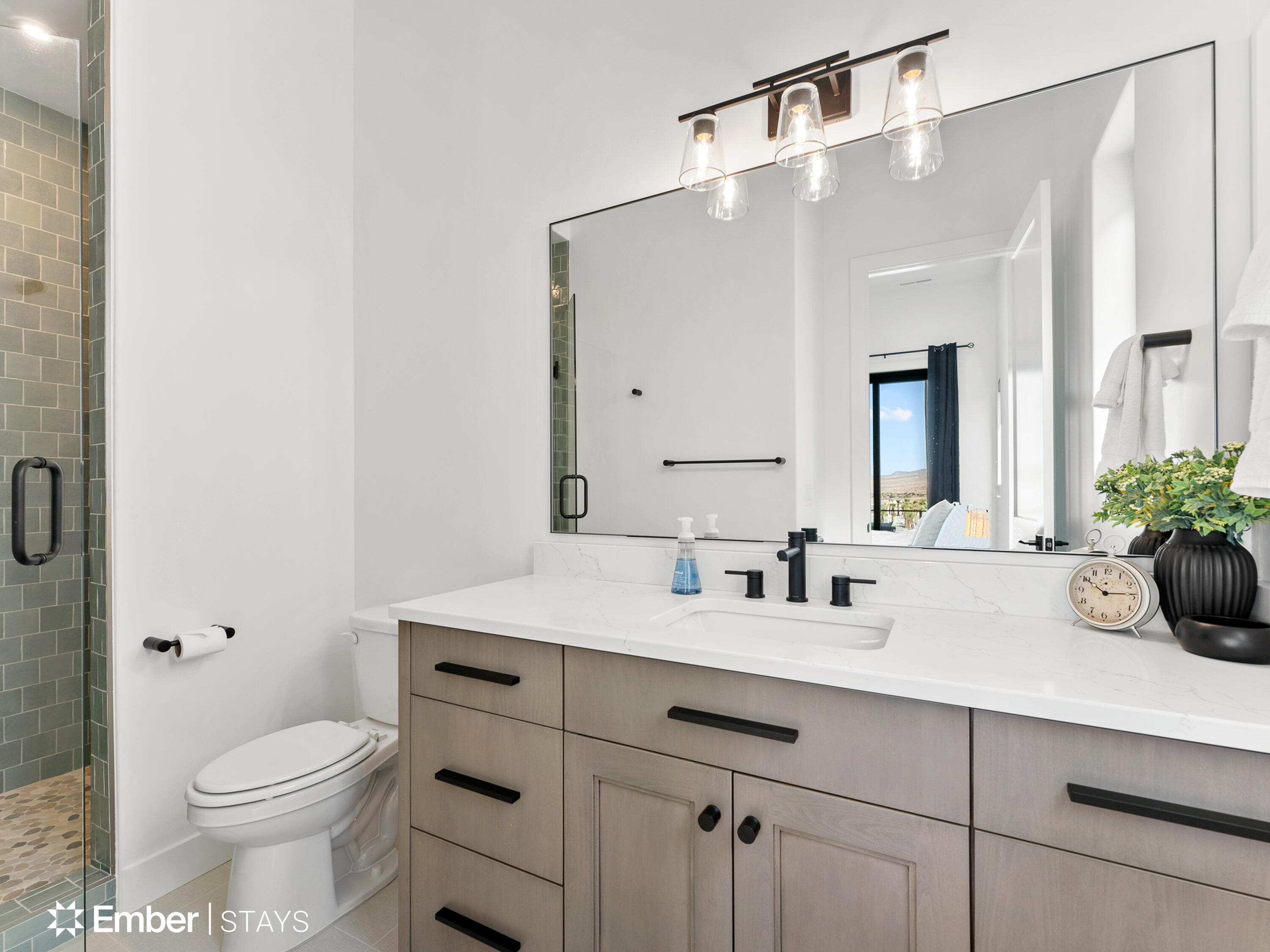 DESERT COLOR RESORT - Residential