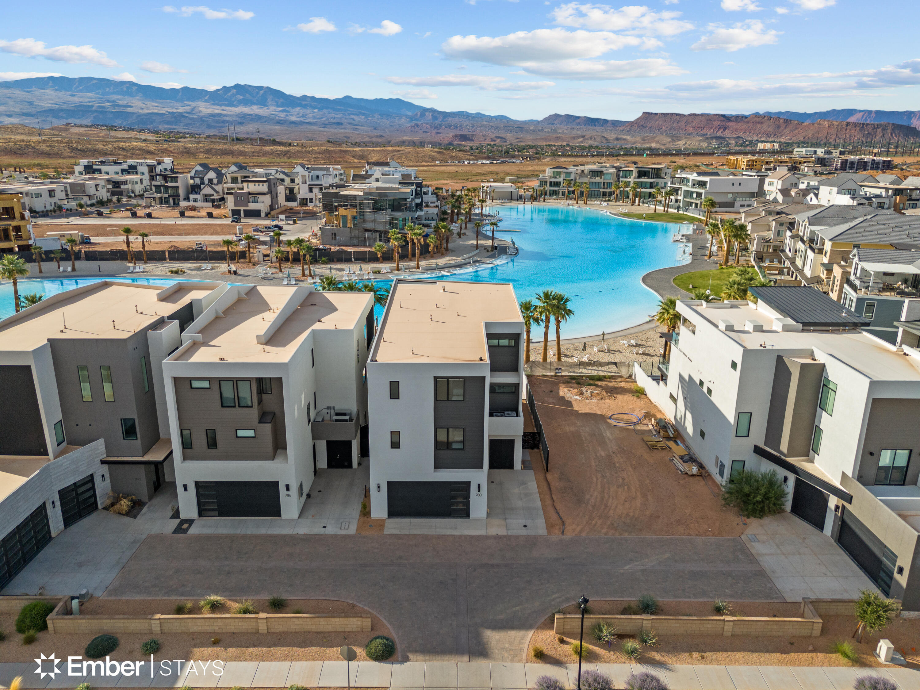 DESERT COLOR RESORT - Residential