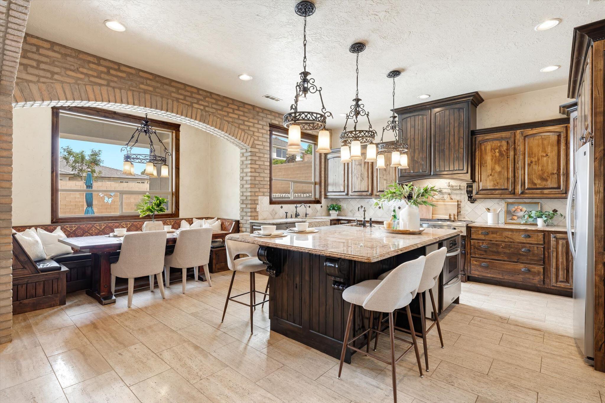 CHAPARRAL RIDGE - Residential