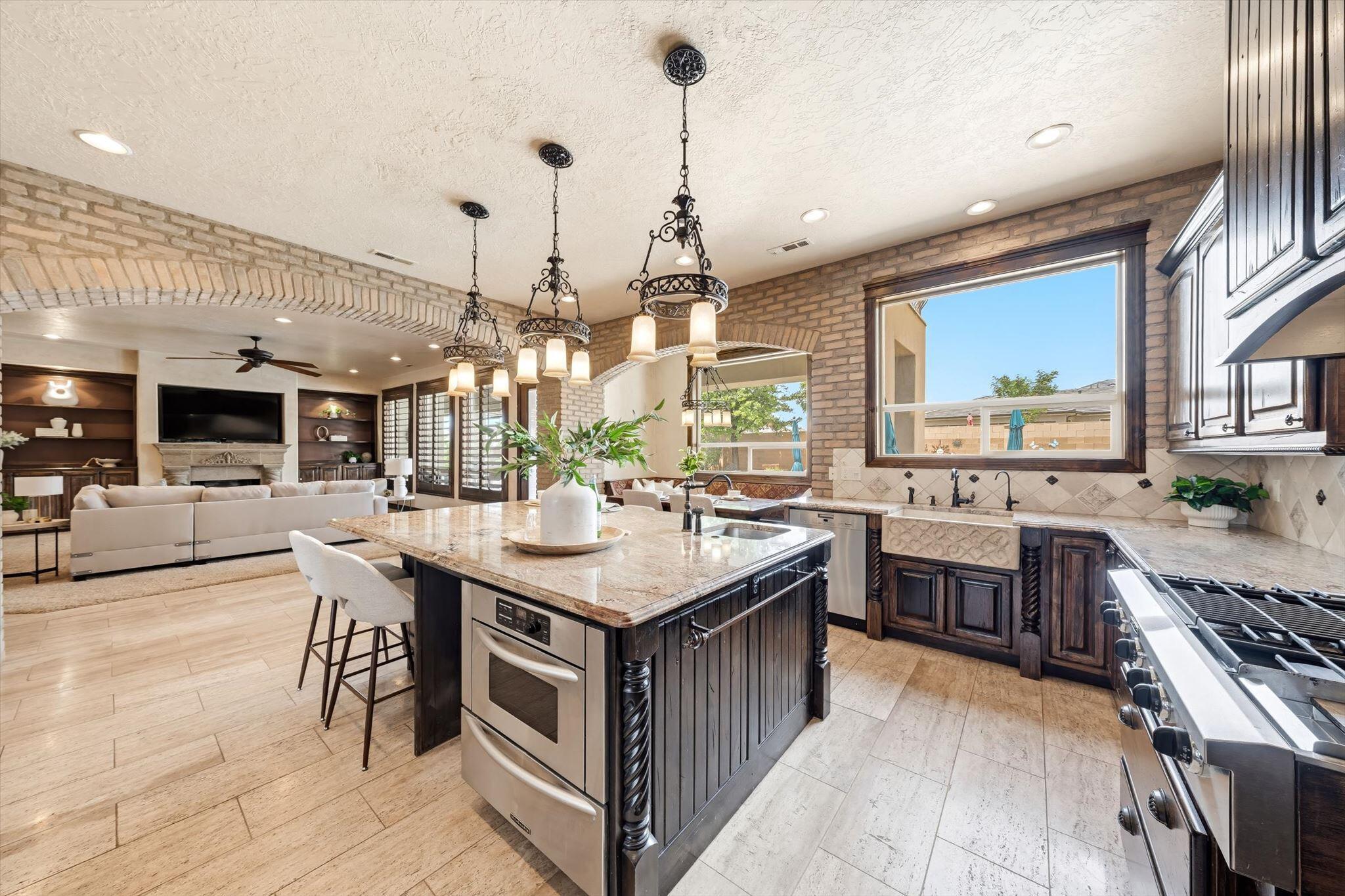 CHAPARRAL RIDGE - Residential