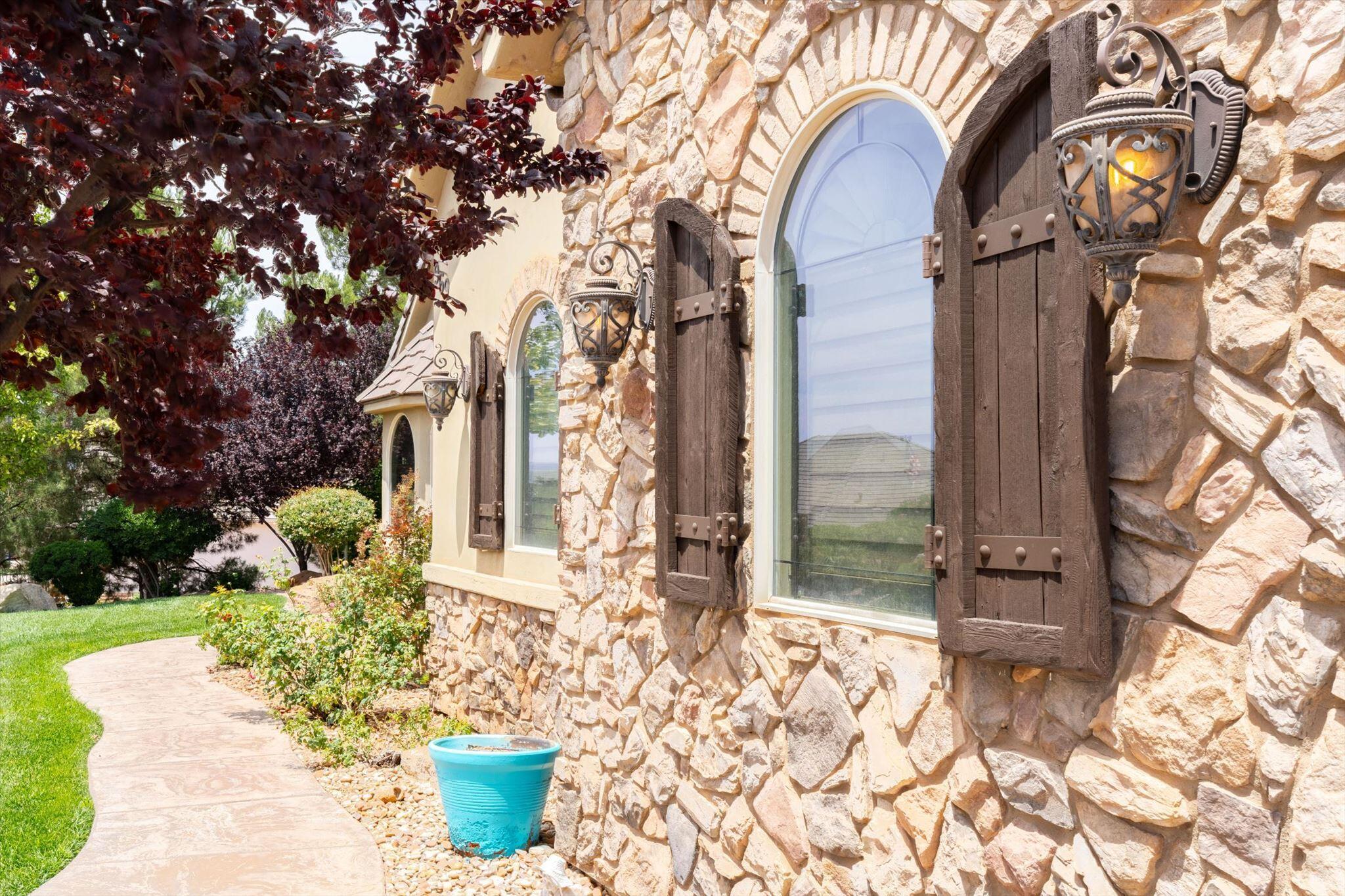 CHAPARRAL RIDGE - Residential