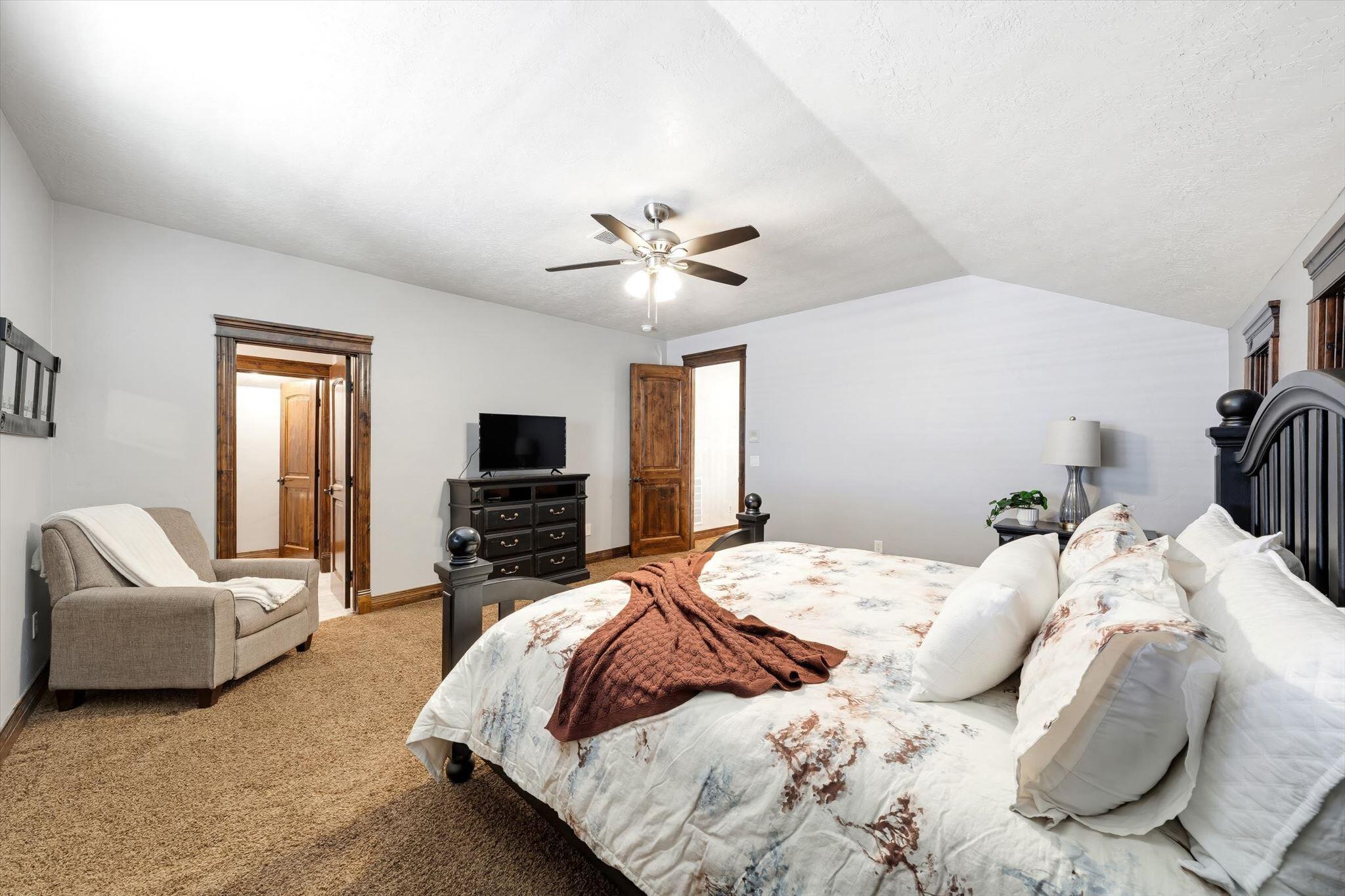 CHAPARRAL RIDGE - Residential
