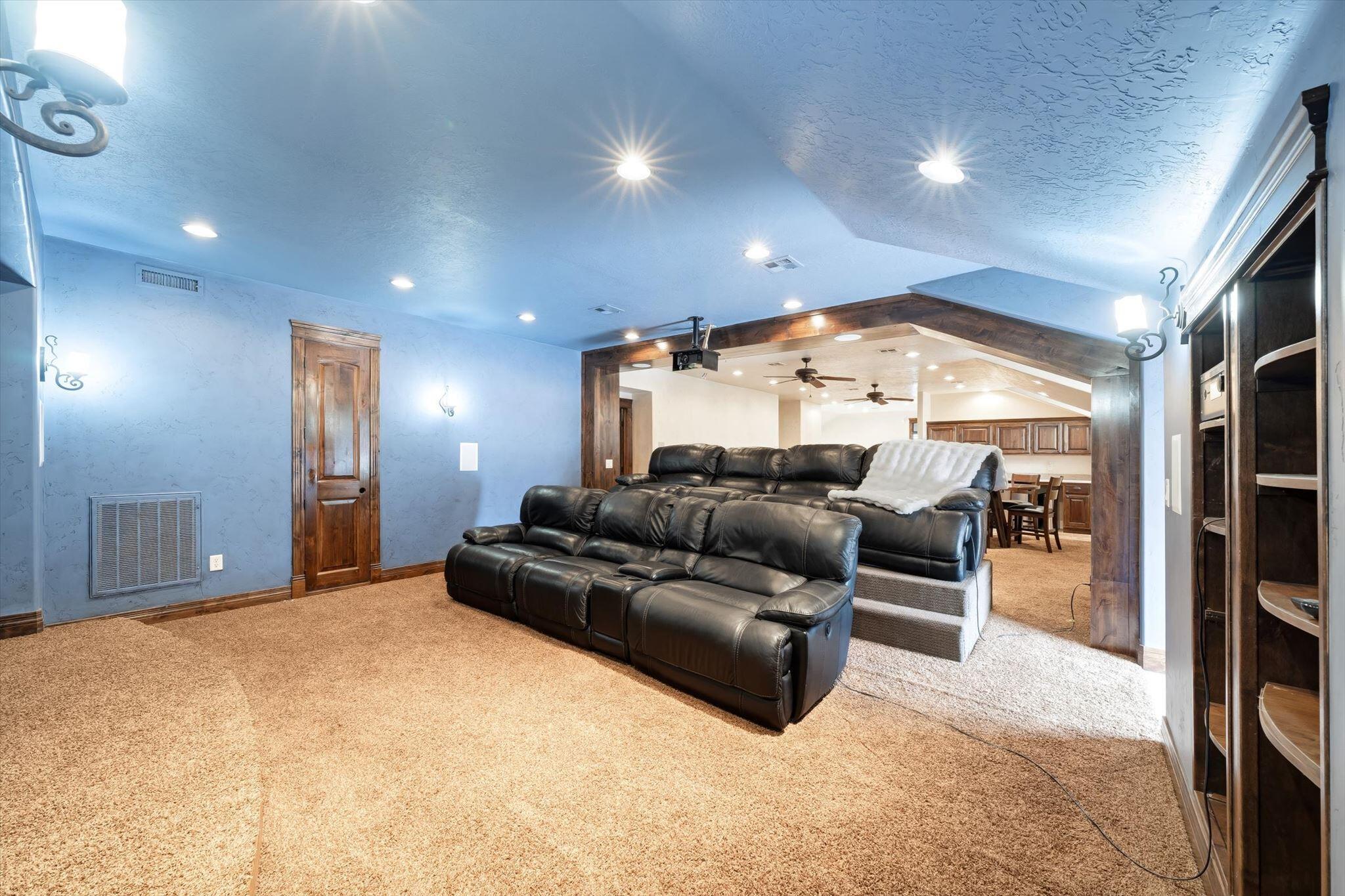 CHAPARRAL RIDGE - Residential