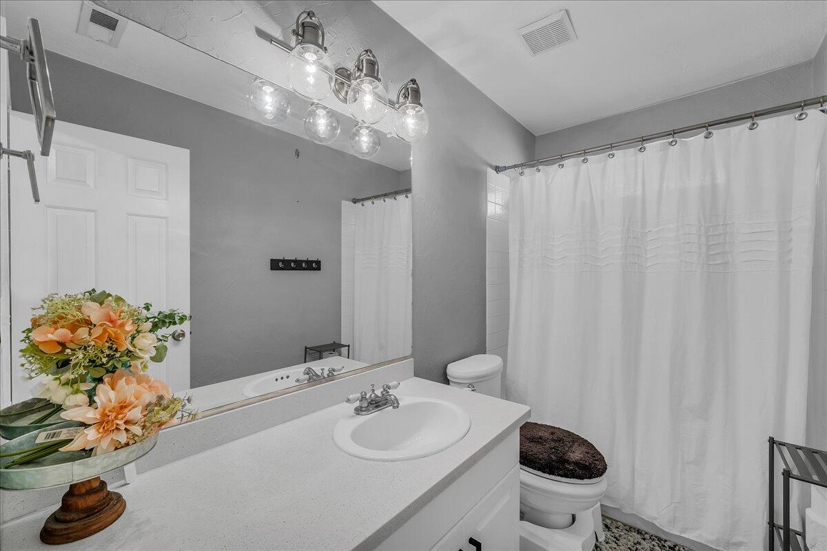 COTTONWOOD TOWNHOMES - Residential