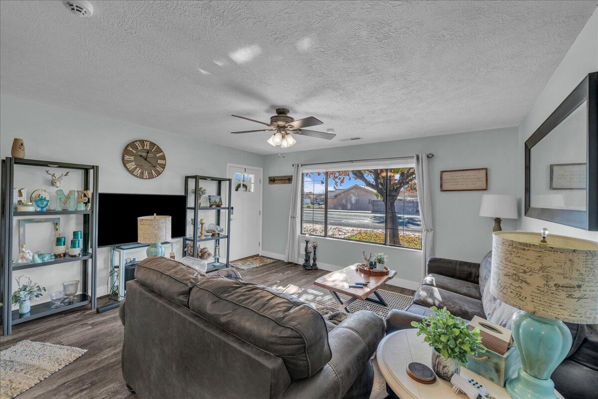 COTTONWOOD TOWNHOMES - Residential